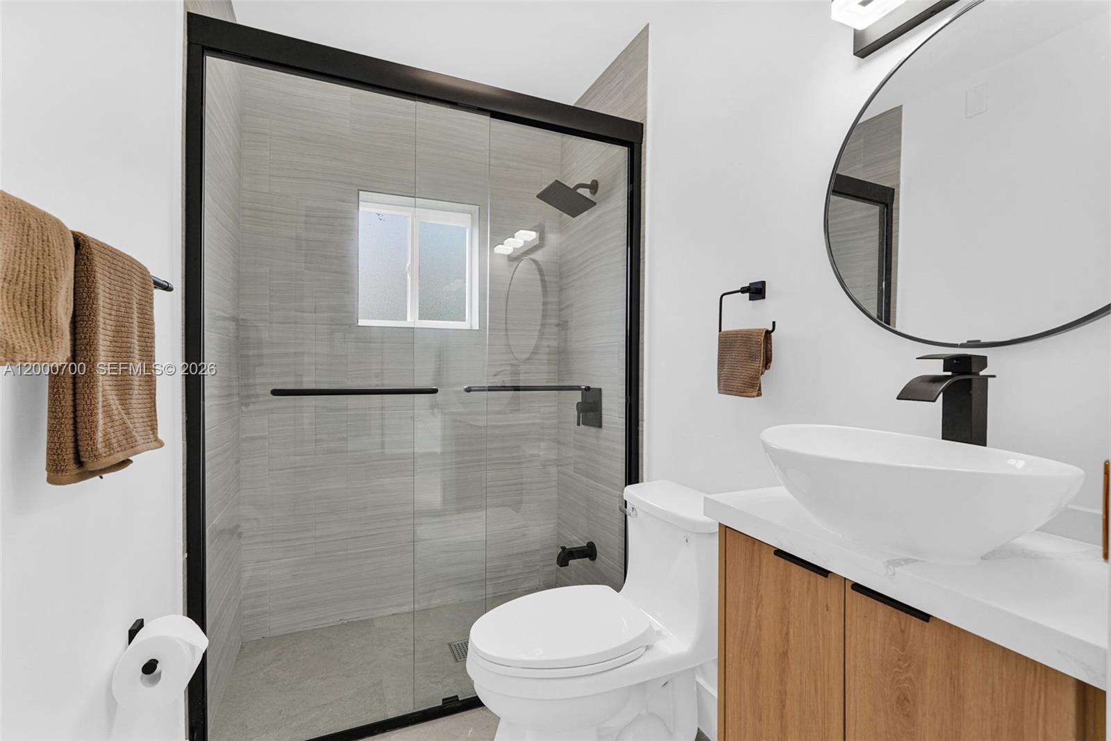 7142 4 / 4 2300 sq. ft. $ 2026-04-14 0 Photo