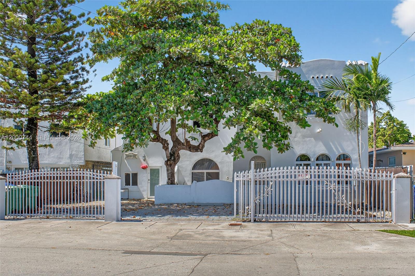   /  3264 sq. ft. $ 2026-04-28 0 Photo