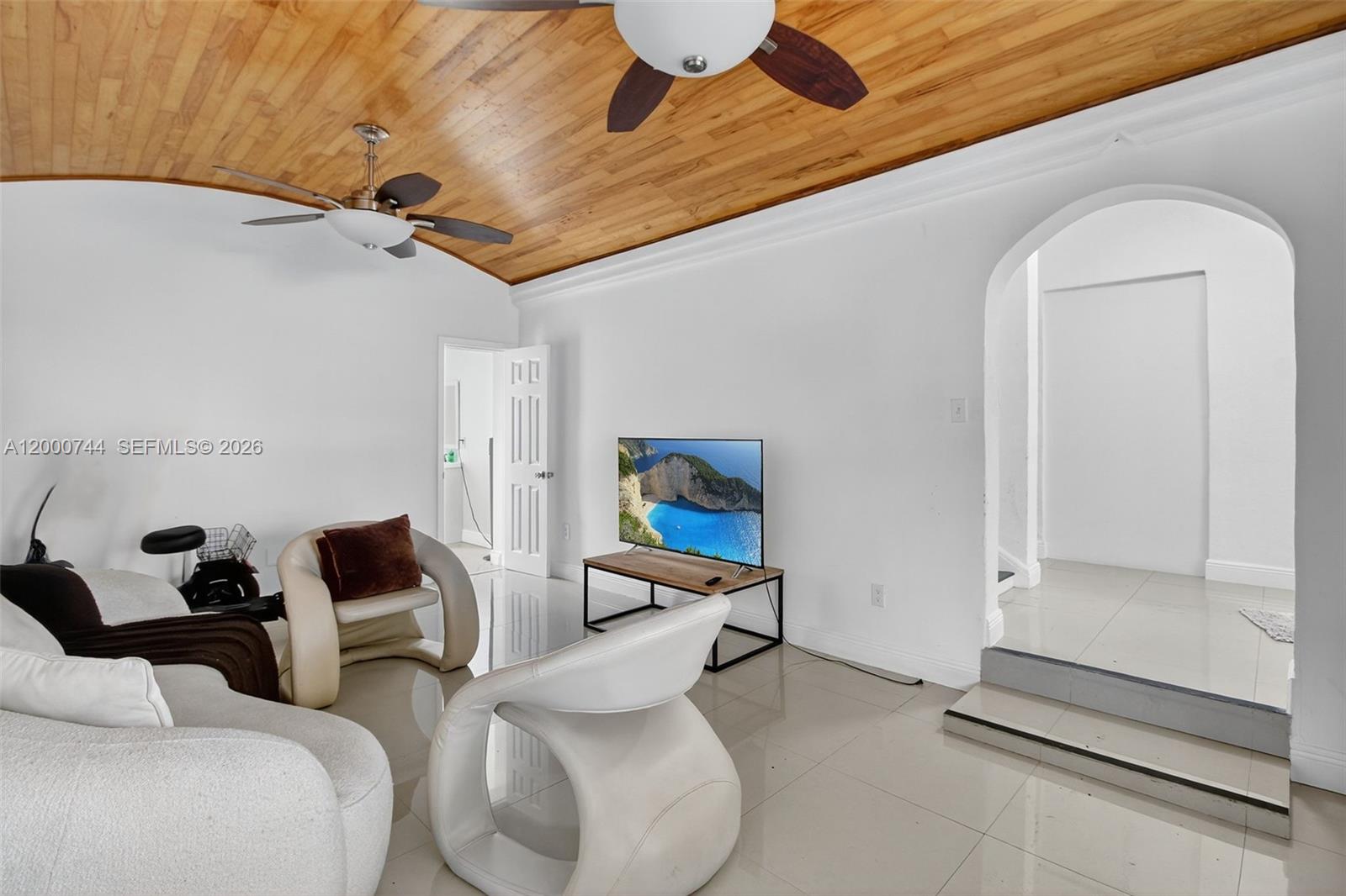   /  3264 sq. ft. $ 2026-04-28 0 Photo