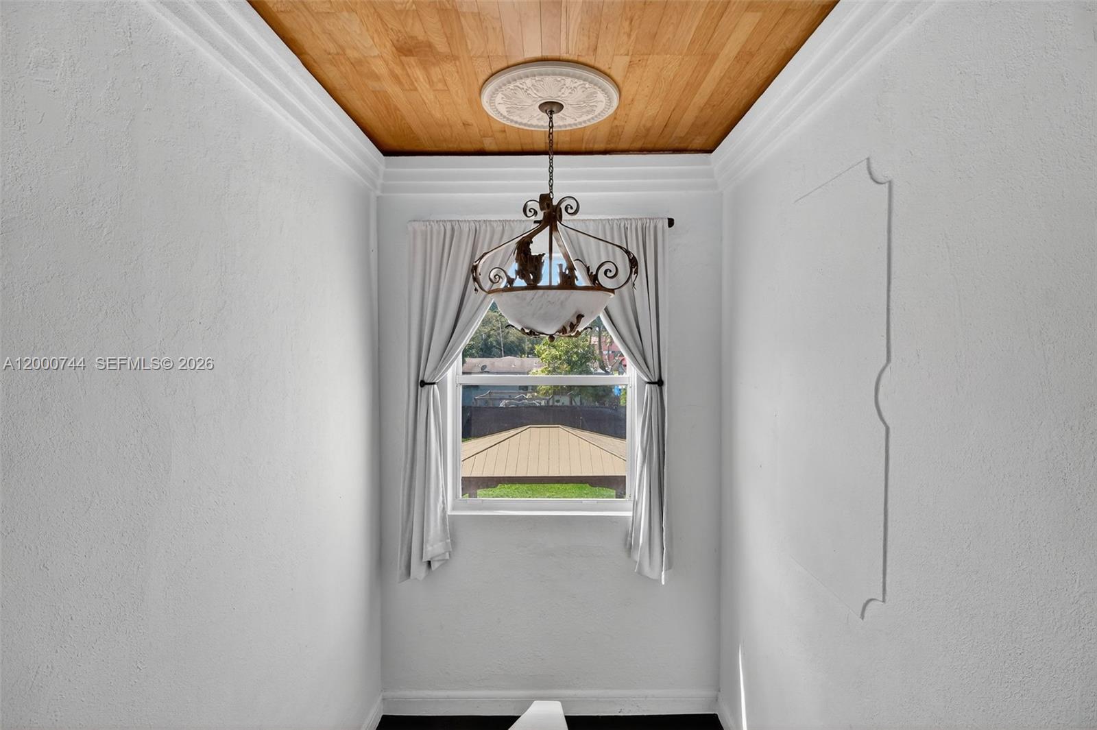   /  3264 sq. ft. $ 2026-04-28 0 Photo
