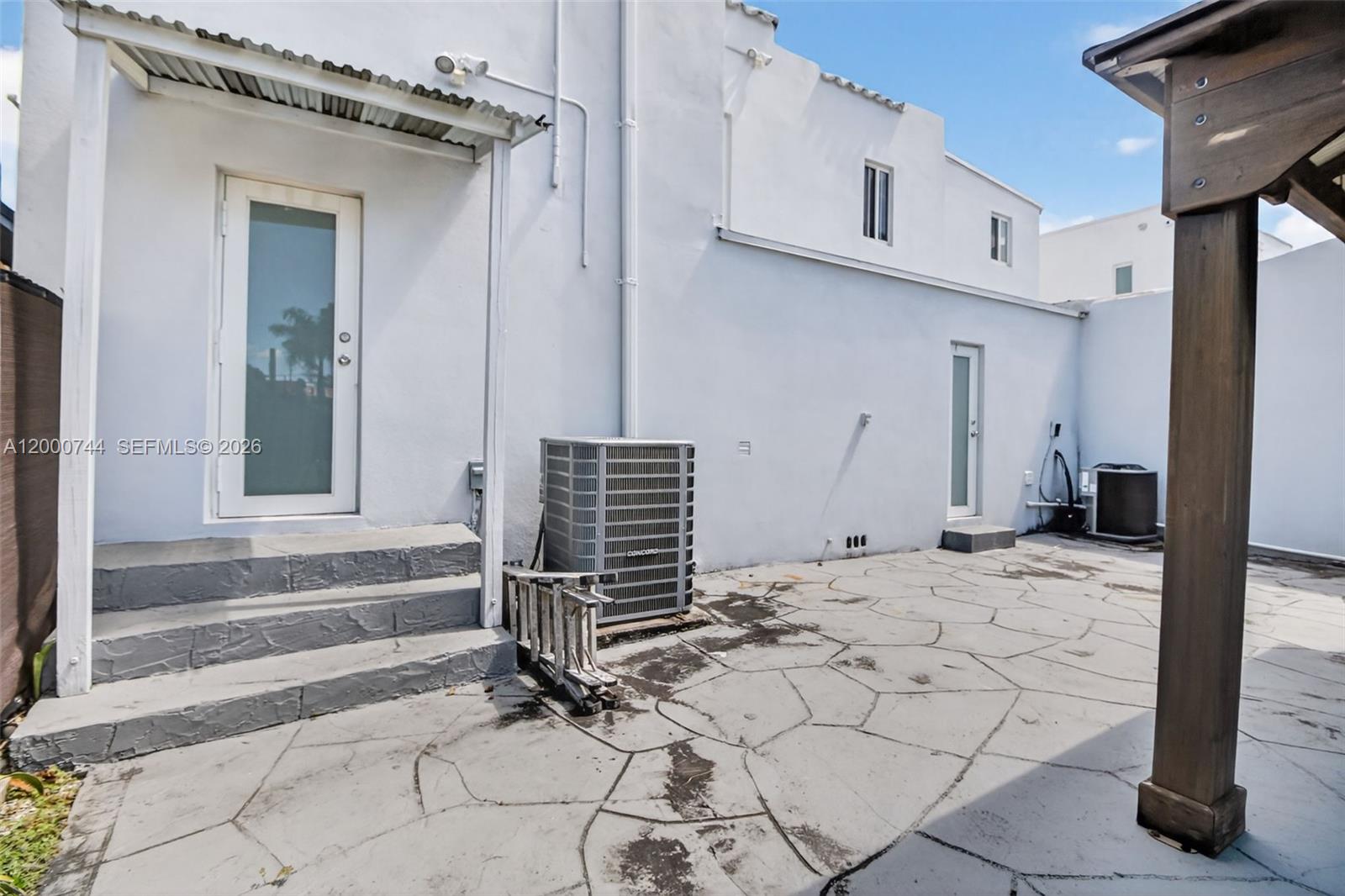   /  3264 sq. ft. $ 2026-04-28 0 Photo