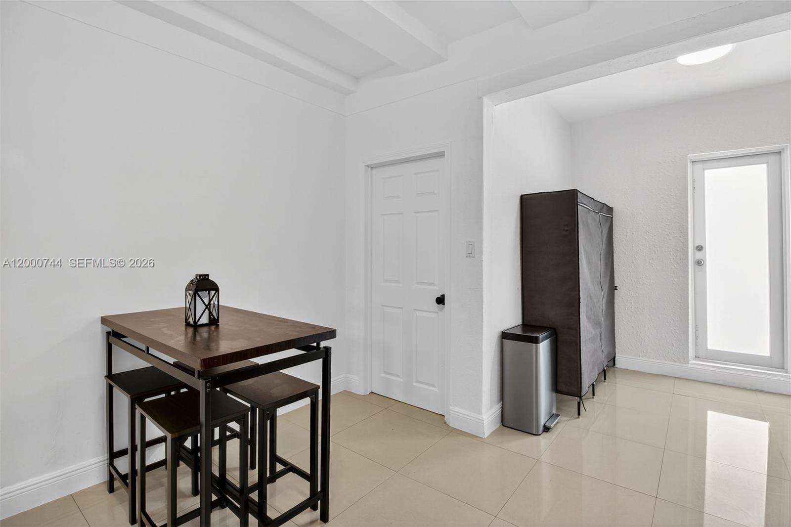  /  3264 sq. ft. $ 2026-04-28 0 Photo