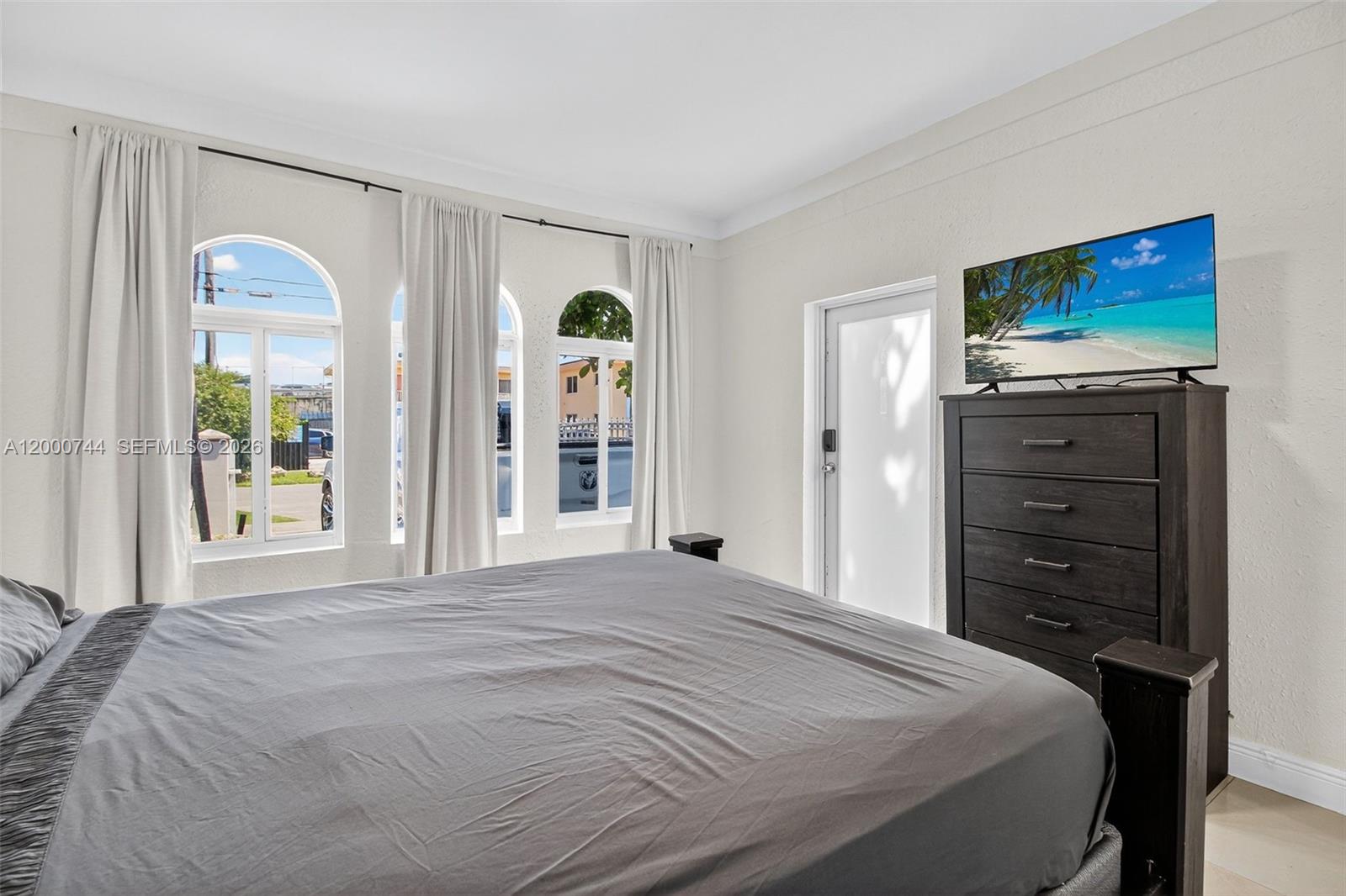   /  3264 sq. ft. $ 2026-04-28 0 Photo