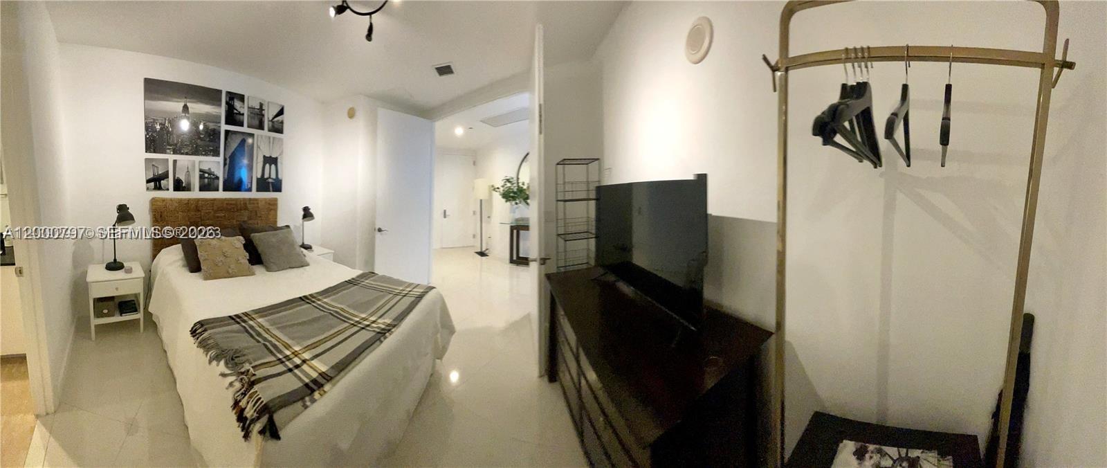 803 3 / 3 1935 sq. ft. $ 2026-04-14 0 Photo