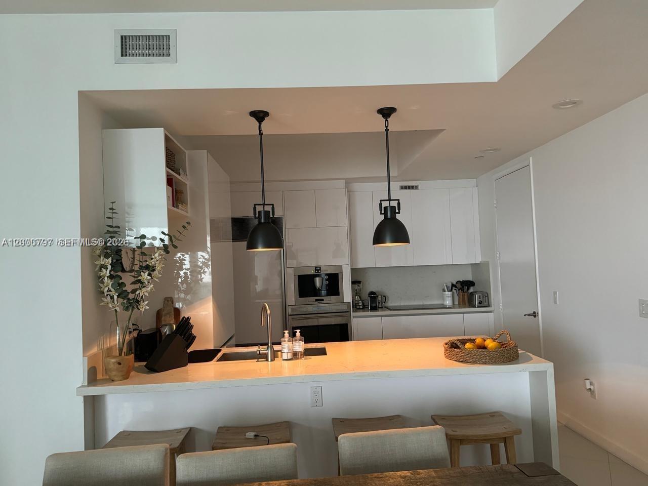 803 3 / 3 1935 sq. ft. $ 2026-04-14 0 Photo