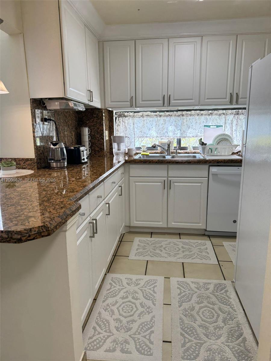 Photo of 17021 Bay Rd  #318, Sunny Isles Beach, Florida, 33160 - 