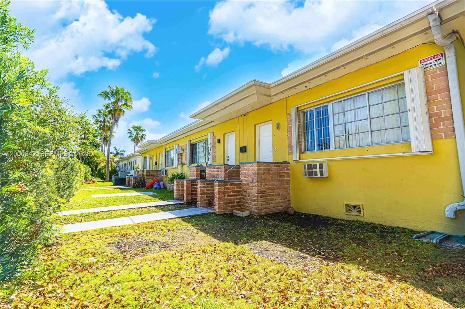   /  2700 sq. ft. $ 2026-04-14 0 Photo