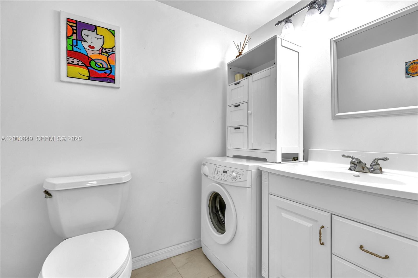 Photo of 600 Three Islands Blvd  #618, Hallandale Beach, Florida, 33009 - half bath