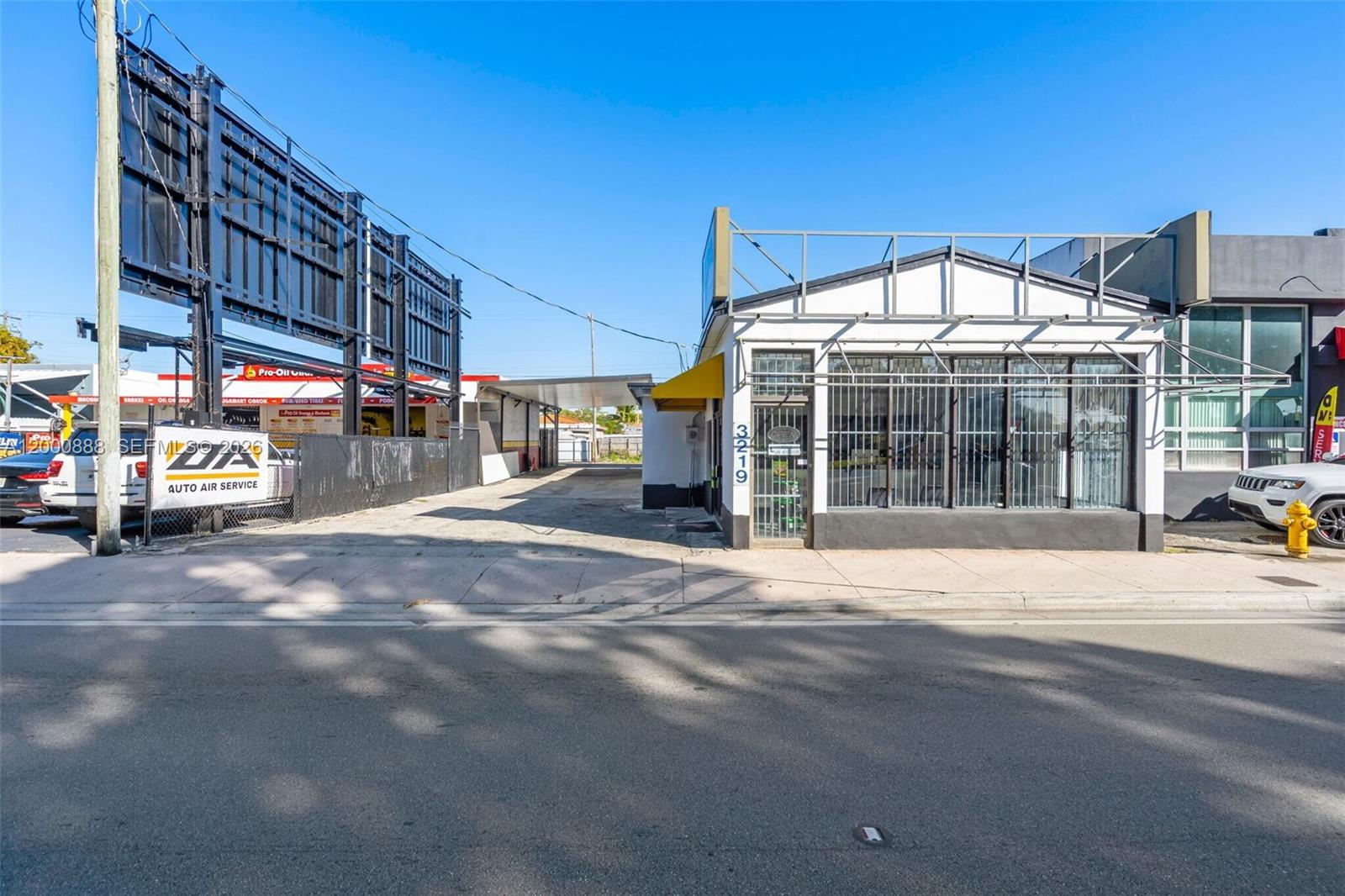   /   sq. ft. $ 2026-04-14 0 Photo