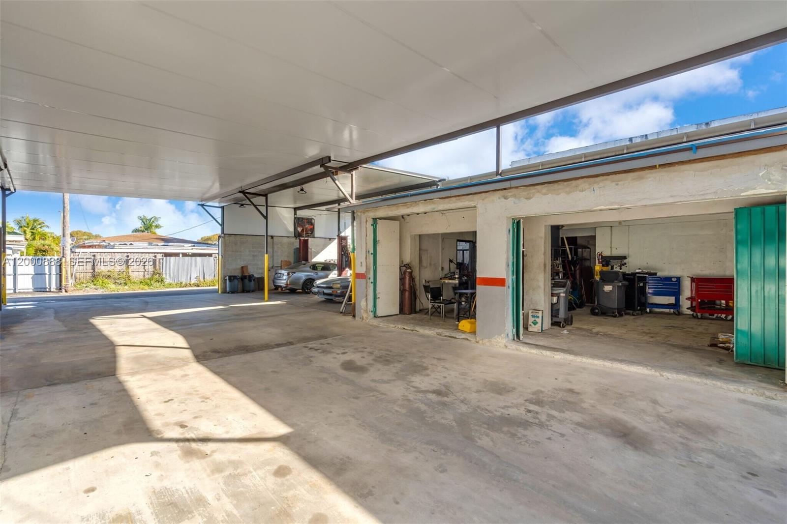   /   sq. ft. $ 2026-04-14 0 Photo