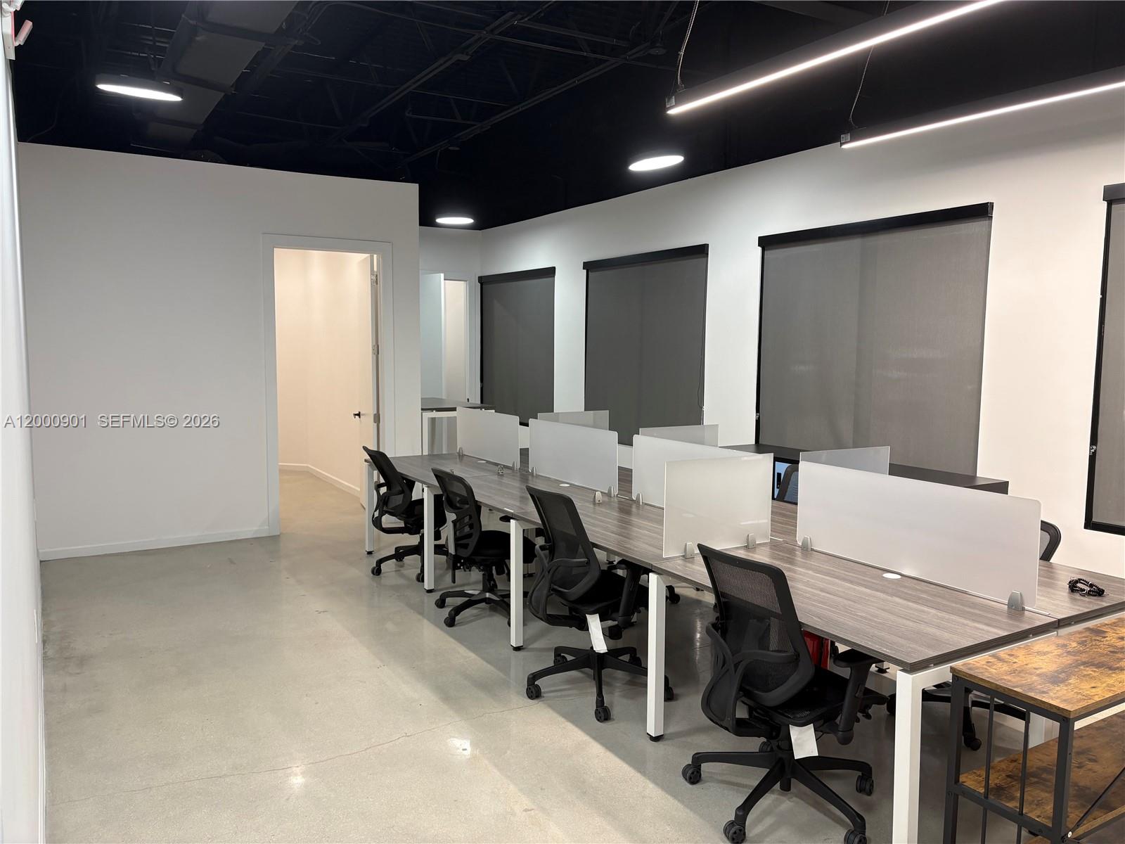   /   sq. ft. $ 2026-04-14 0 Photo