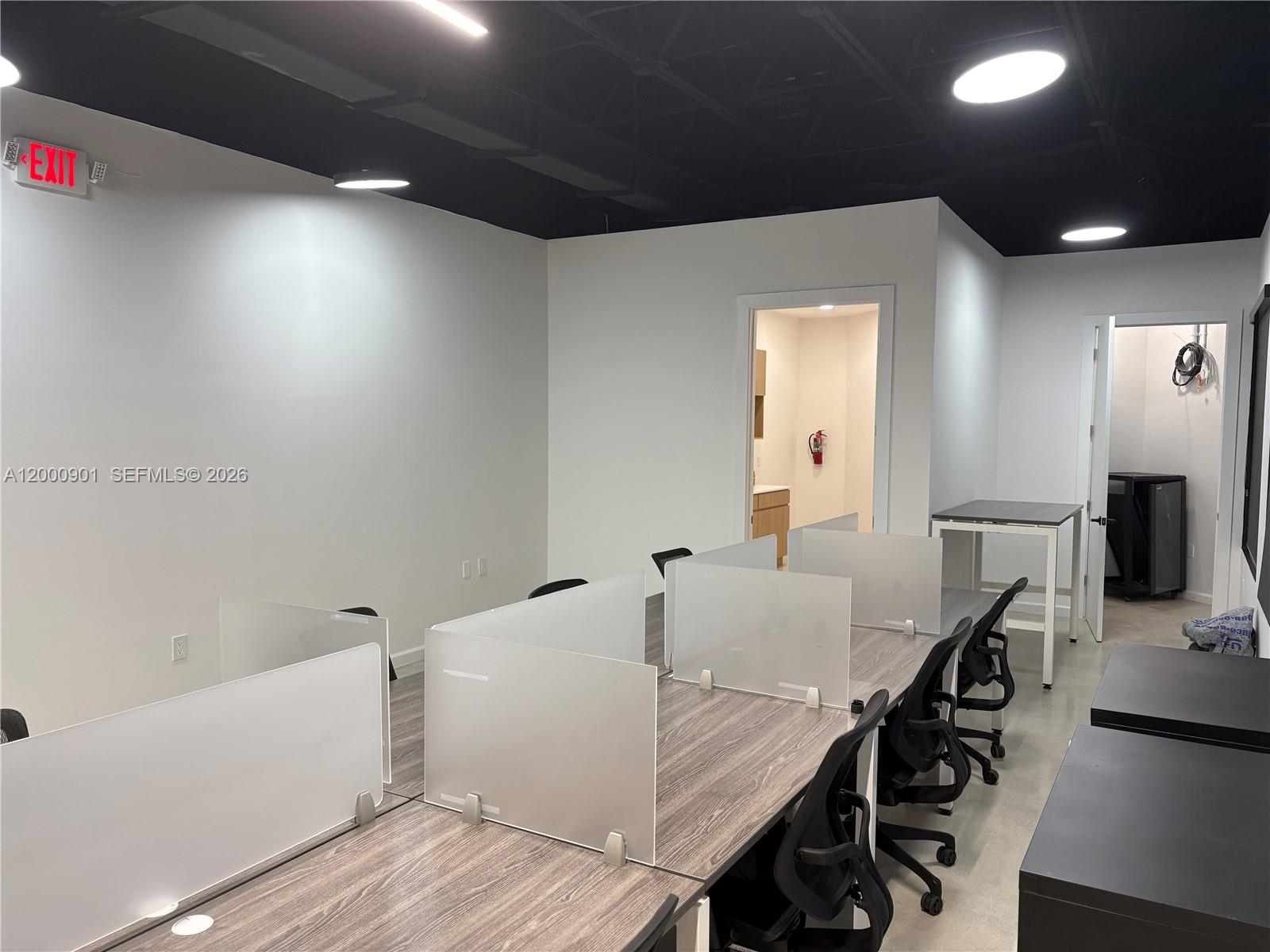   /   sq. ft. $ 2026-04-14 0 Photo