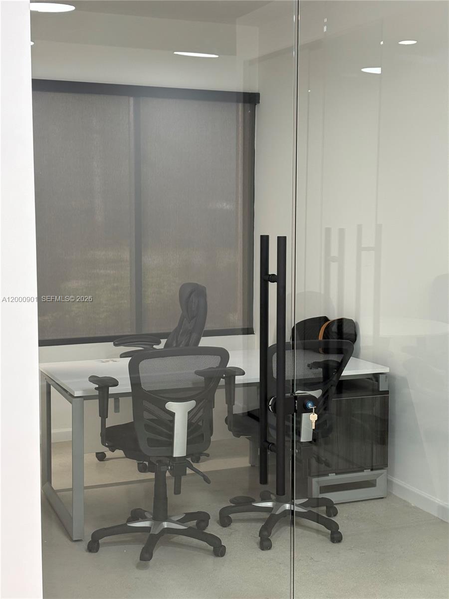  /   sq. ft. $ 2026-04-14 0 Photo