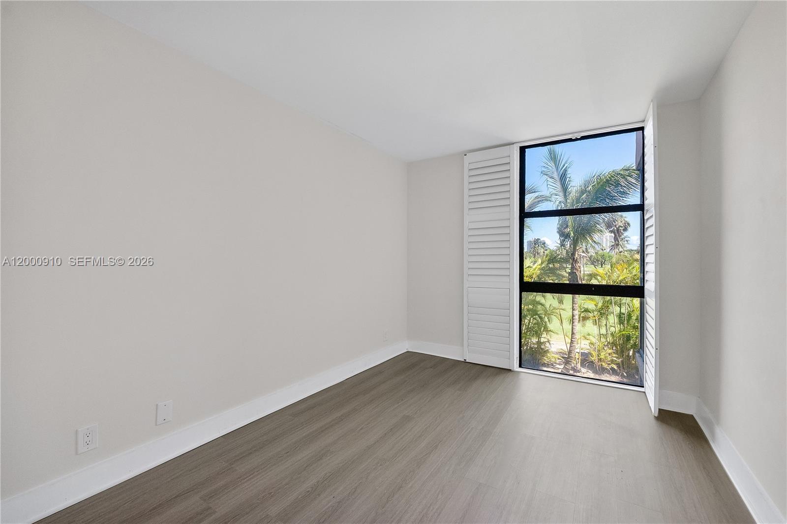 Photo of 20335 Country Club Dr  #208, Aventura, Florida, 33180 - 