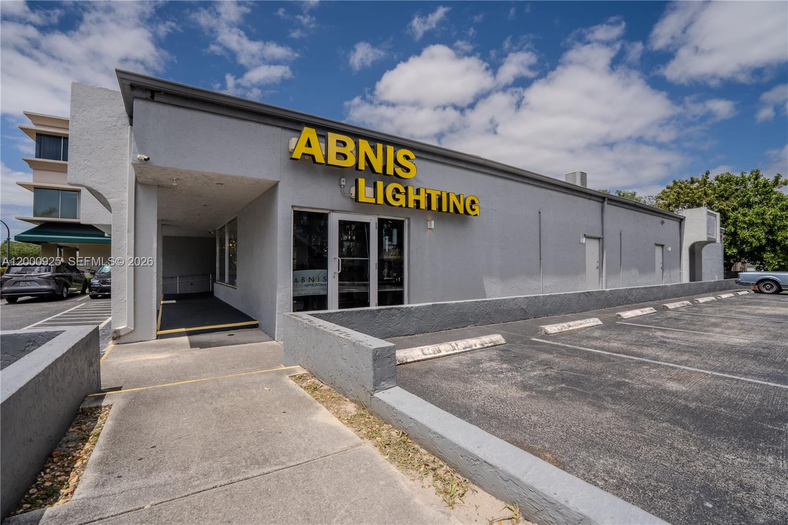   /   sq. ft. $ 2026-04-14 0 Photo