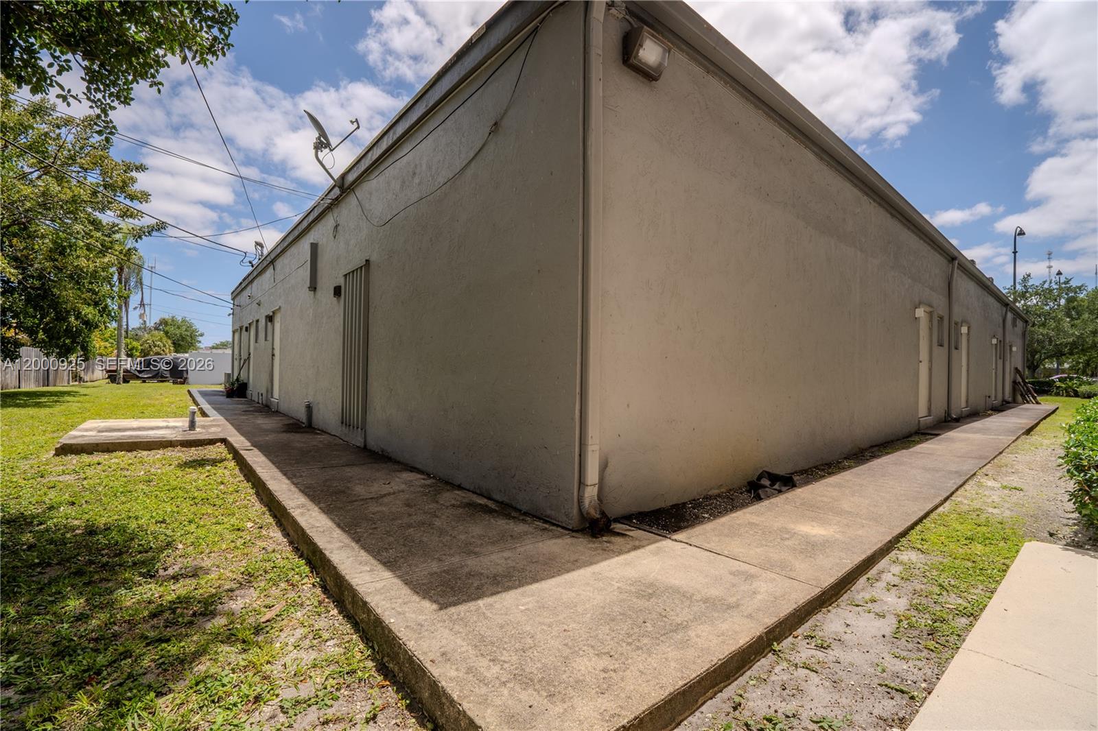   /   sq. ft. $ 2026-04-14 0 Photo