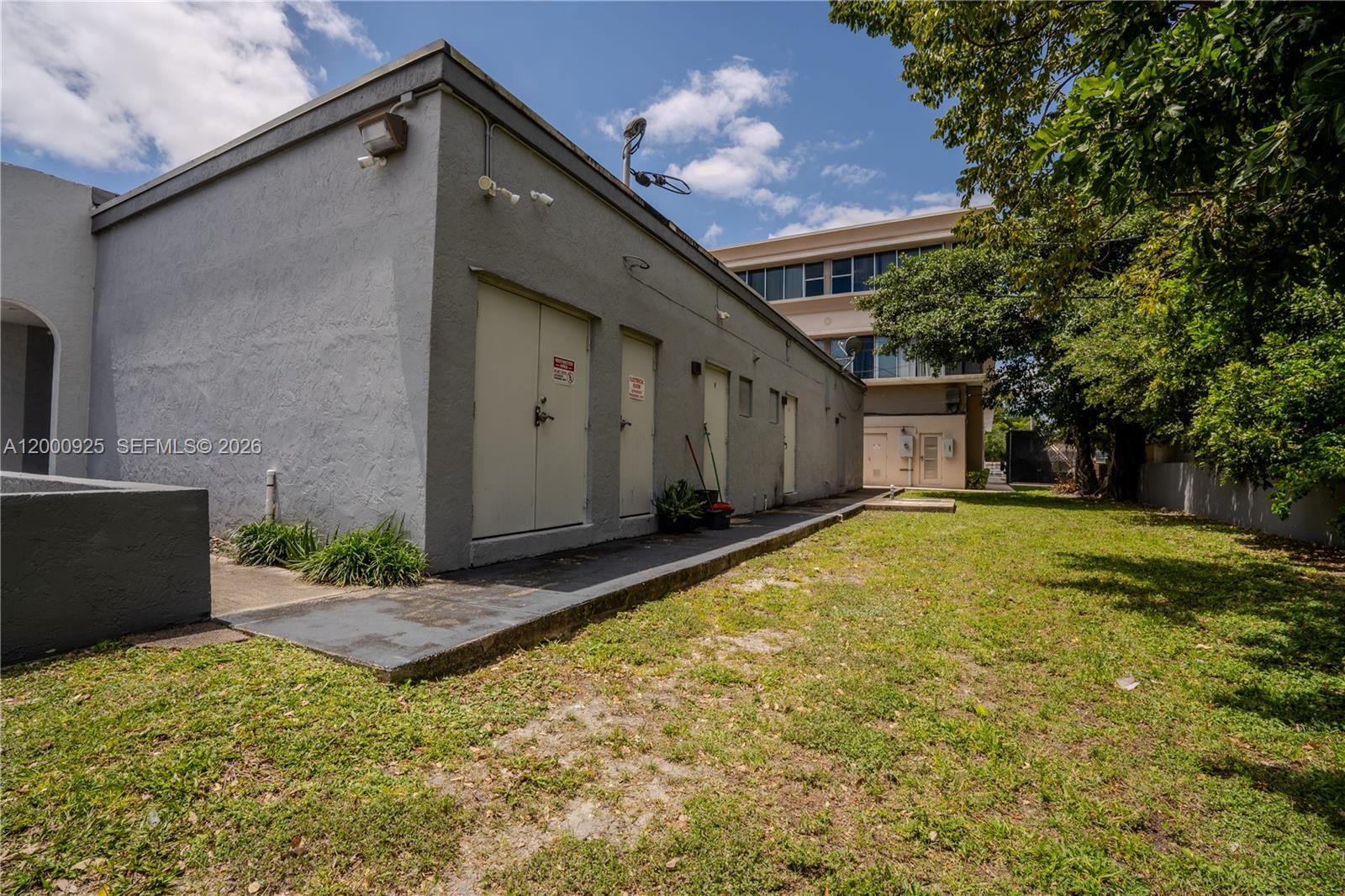   /   sq. ft. $ 2026-04-14 0 Photo