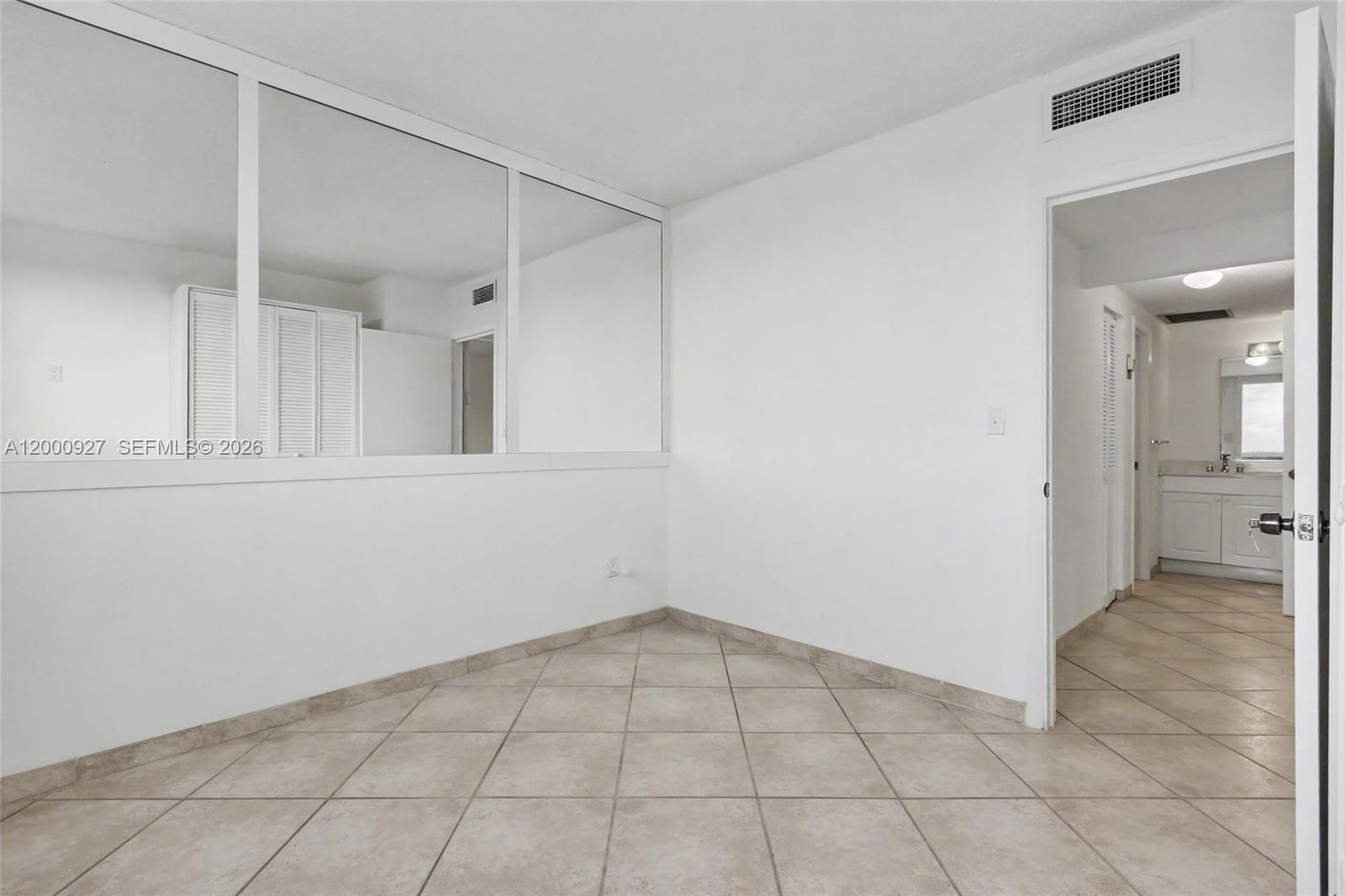 See details 1930 2 / 2 1120 sq. ft. $ 2026-04-14 0 Photo