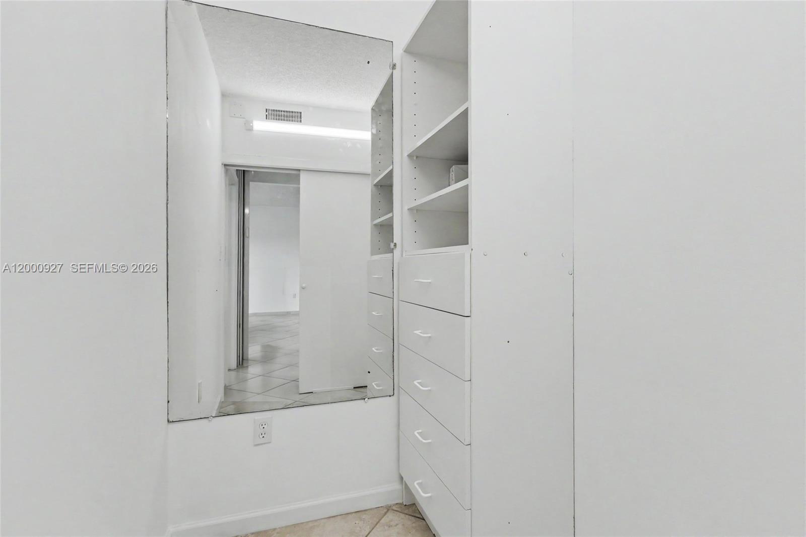 See details 1930 2 / 2 1120 sq. ft. $ 2026-04-14 0 Photo