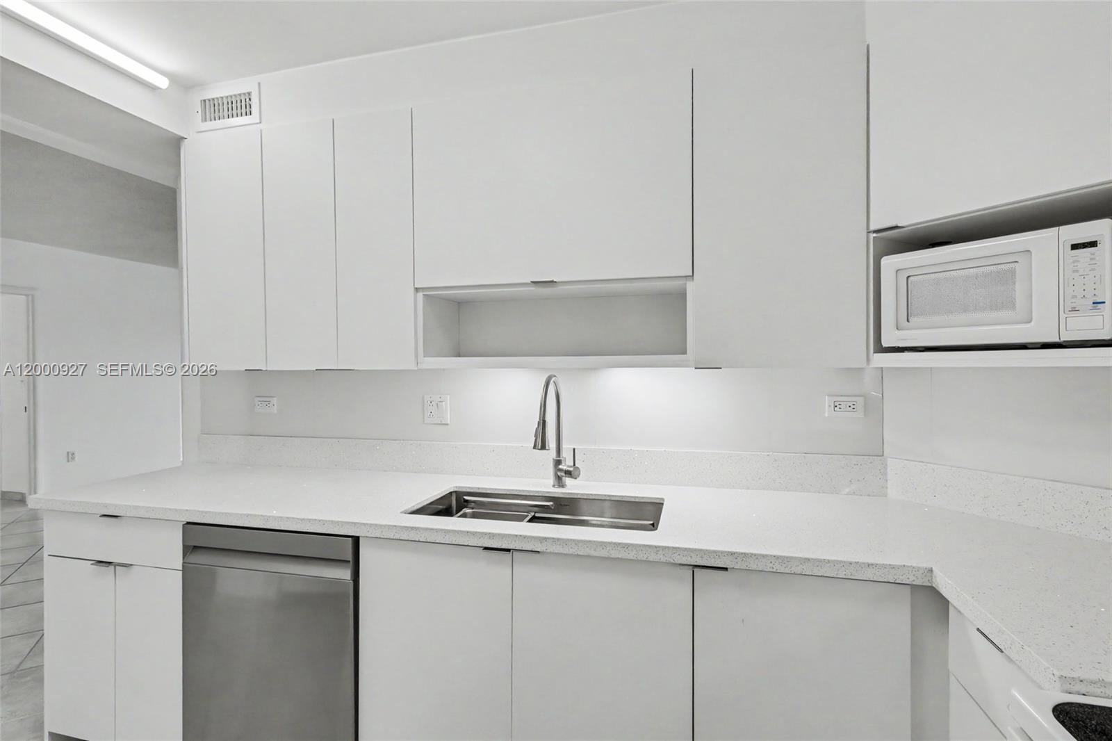 See details 1930 2 / 2 1120 sq. ft. $ 2026-04-14 0 Photo