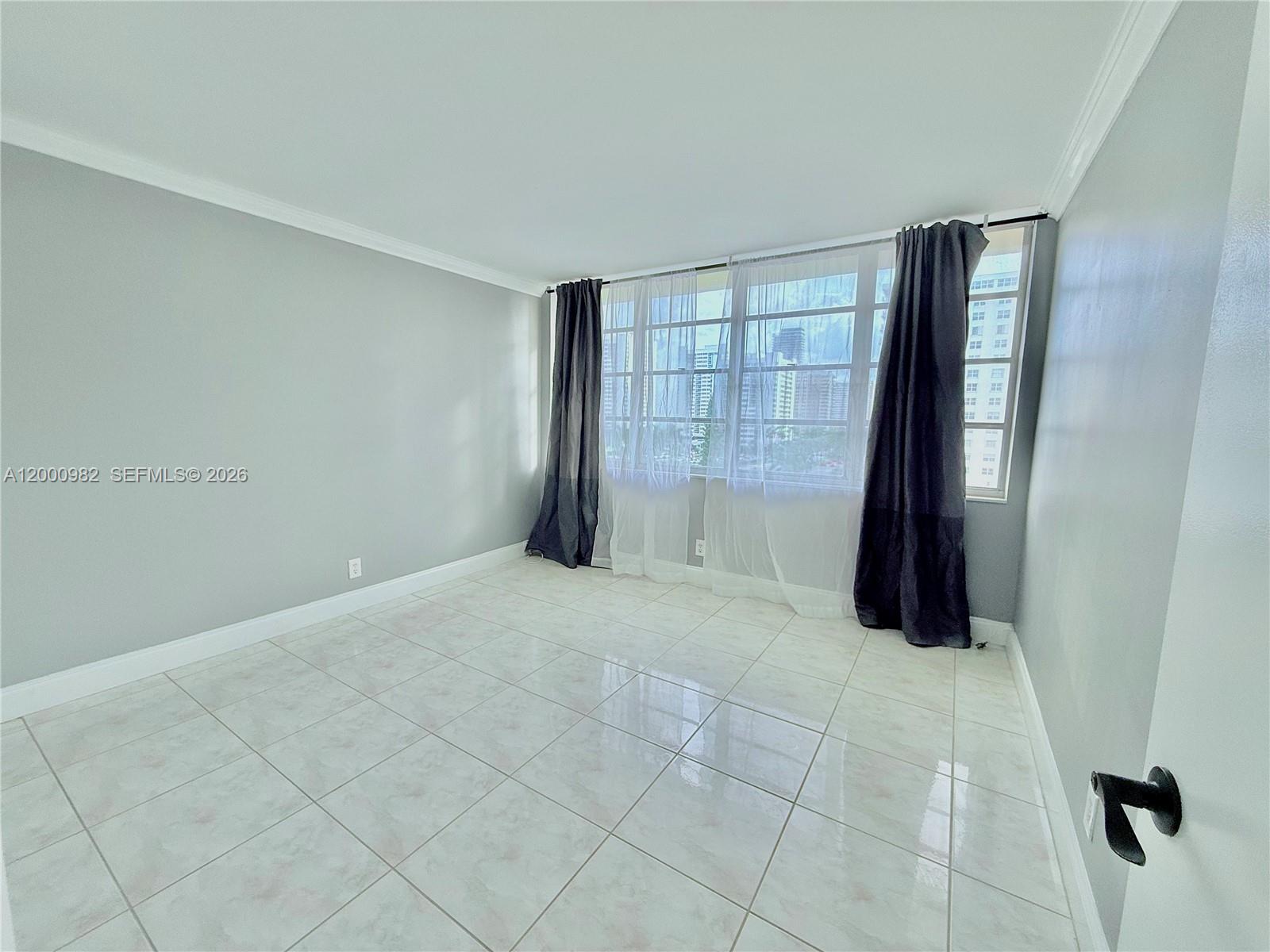 Photo of 1825 Ocean Dr #614, Hallandale Beach, Florida, 33009 -