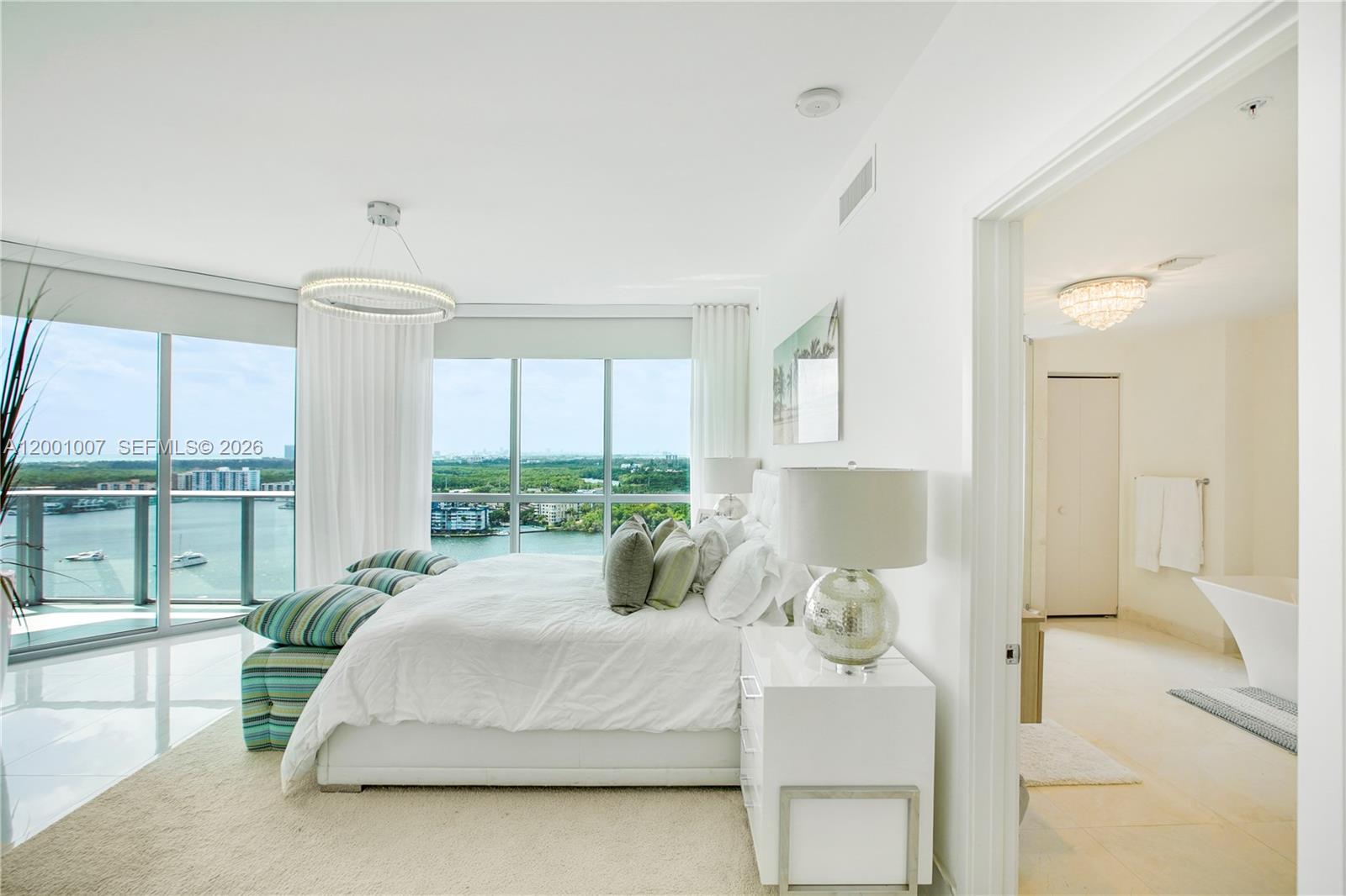 Photo of 17111 Biscayne Blvd  #2008, North Miami Beach, Florida, 33160 - 