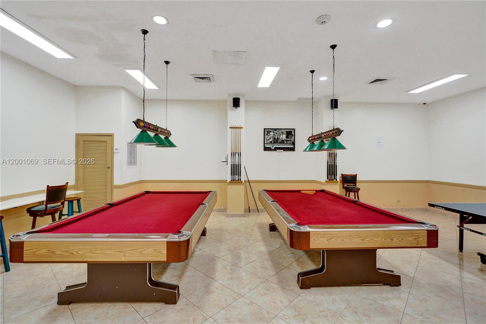 See details 1607 1 / 2 943 sq. ft. $ 2026-04-14 0 Photo