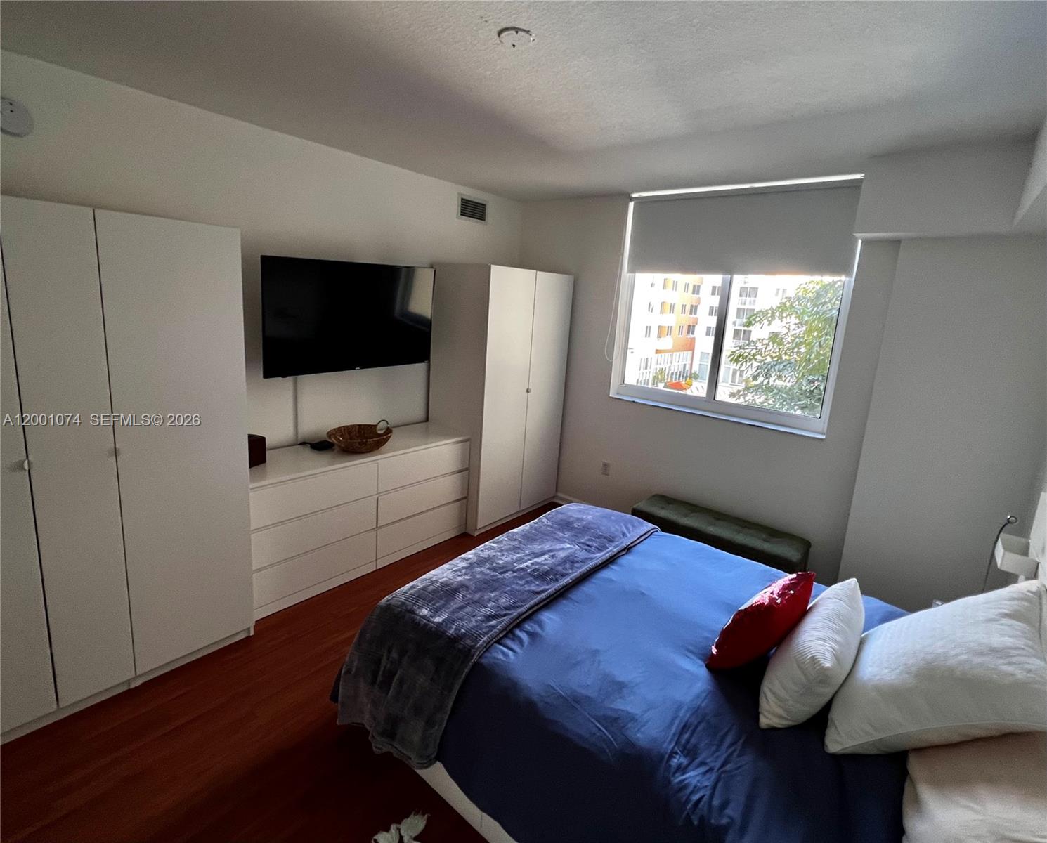 Photo of 2775 187th St  #319, Aventura, Florida, 33180 - 