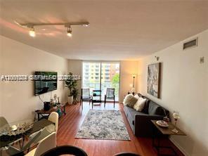 Photo of 2775 187th St  #319, Aventura, Florida, 33180 - 