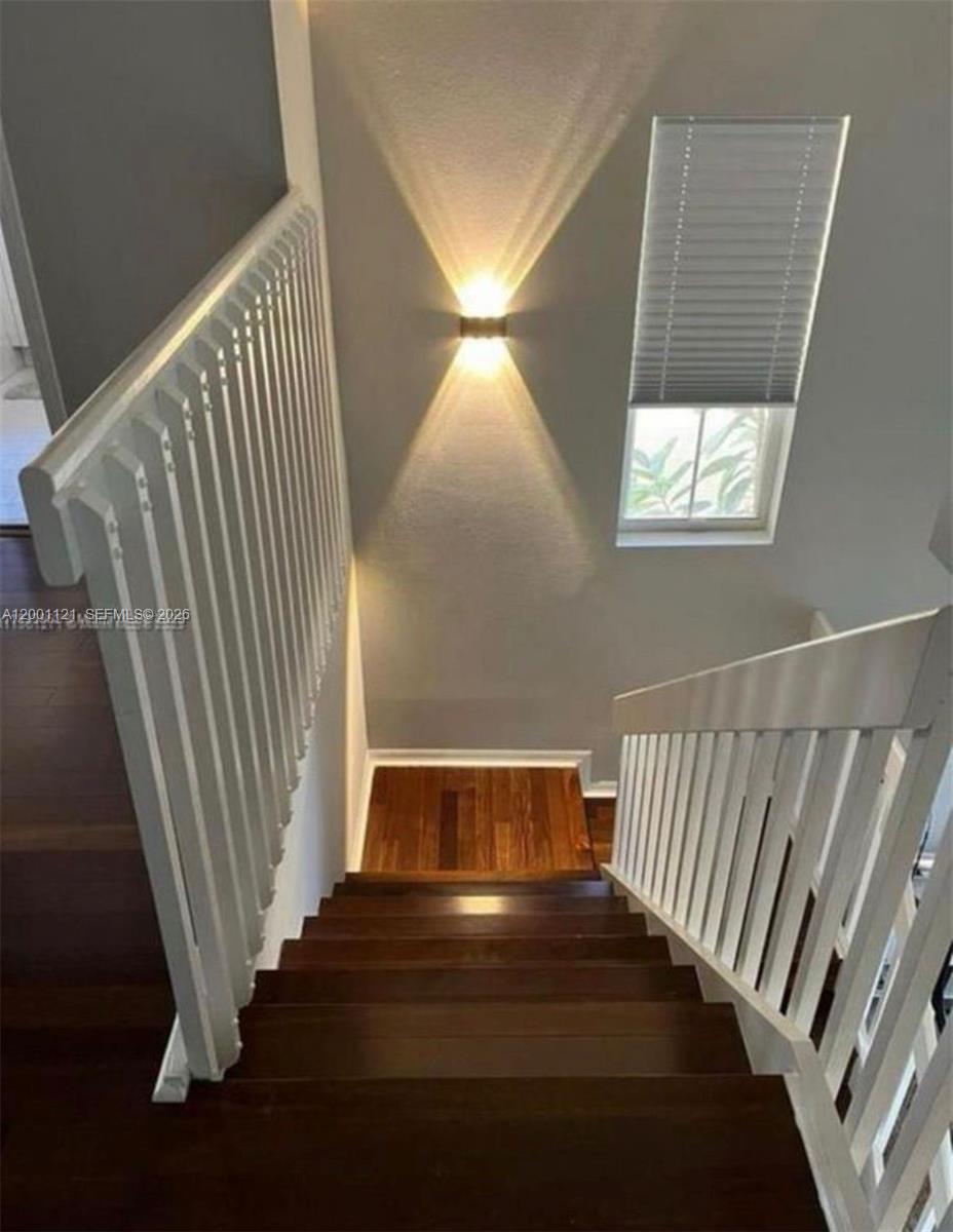 Photo of 1125 Butternut Ln  (1125), Hollywood, Florida, 33019 - 