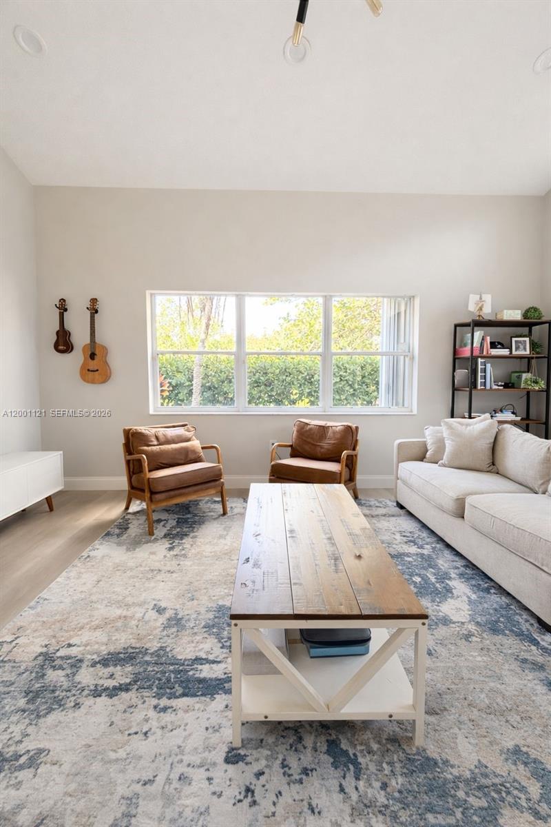 Photo of 1125 Butternut Ln  (1125), Hollywood, Florida, 33019 - 