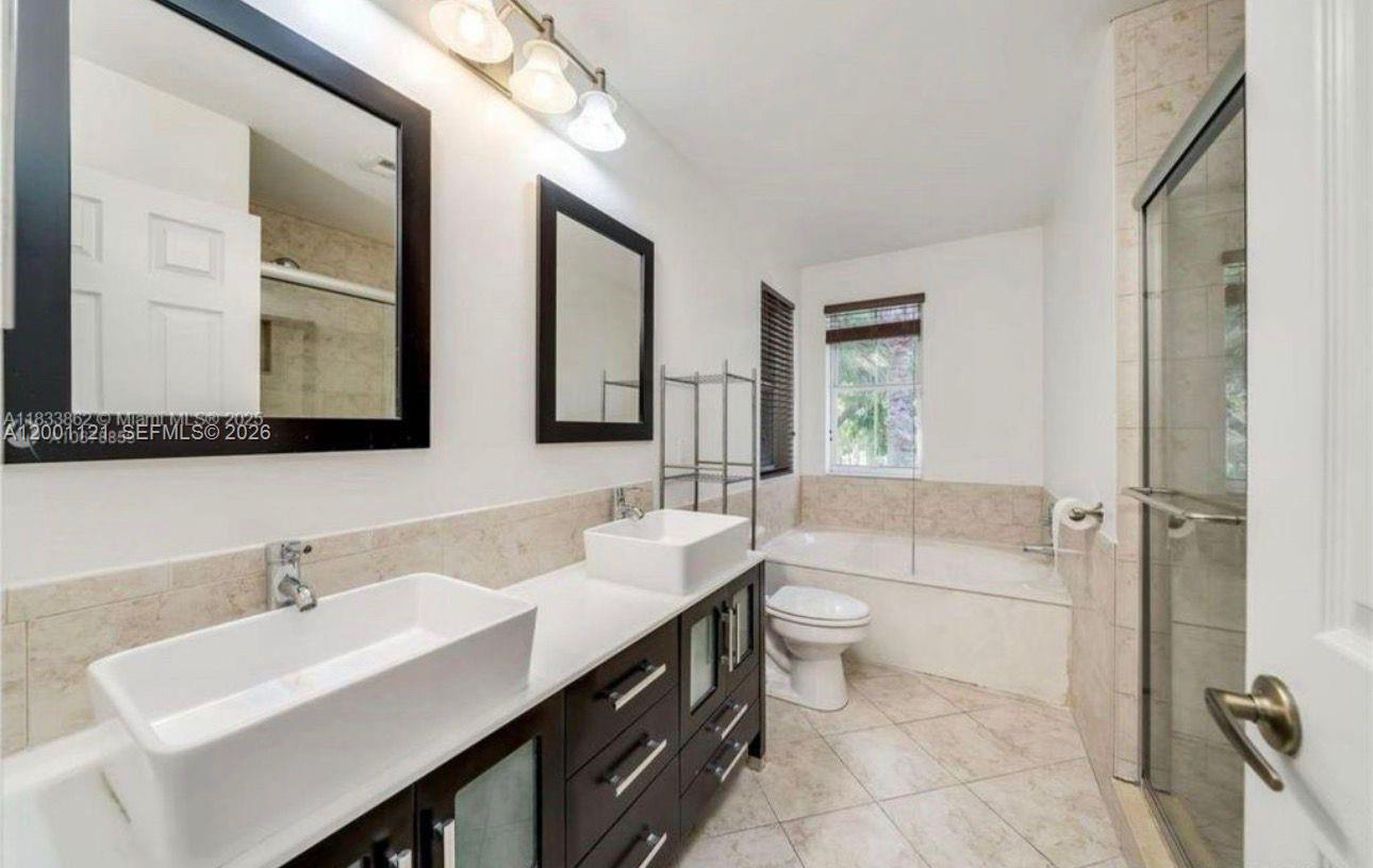 Photo of 1125 Butternut Ln  (1125), Hollywood, Florida, 33019 - 