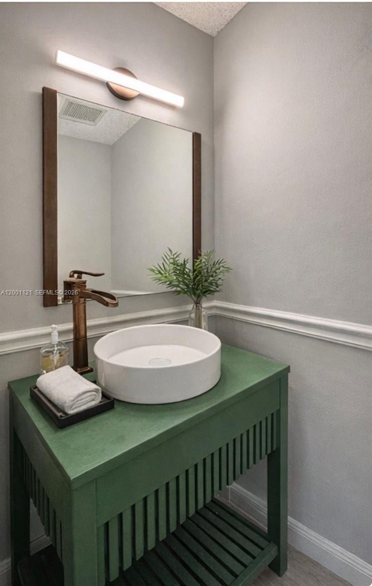 Photo of 1125 Butternut Ln  (1125), Hollywood, Florida, 33019 - 