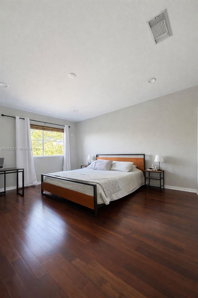 Photo of 1125 Butternut Ln  (1125), Hollywood, Florida, 33019 - 