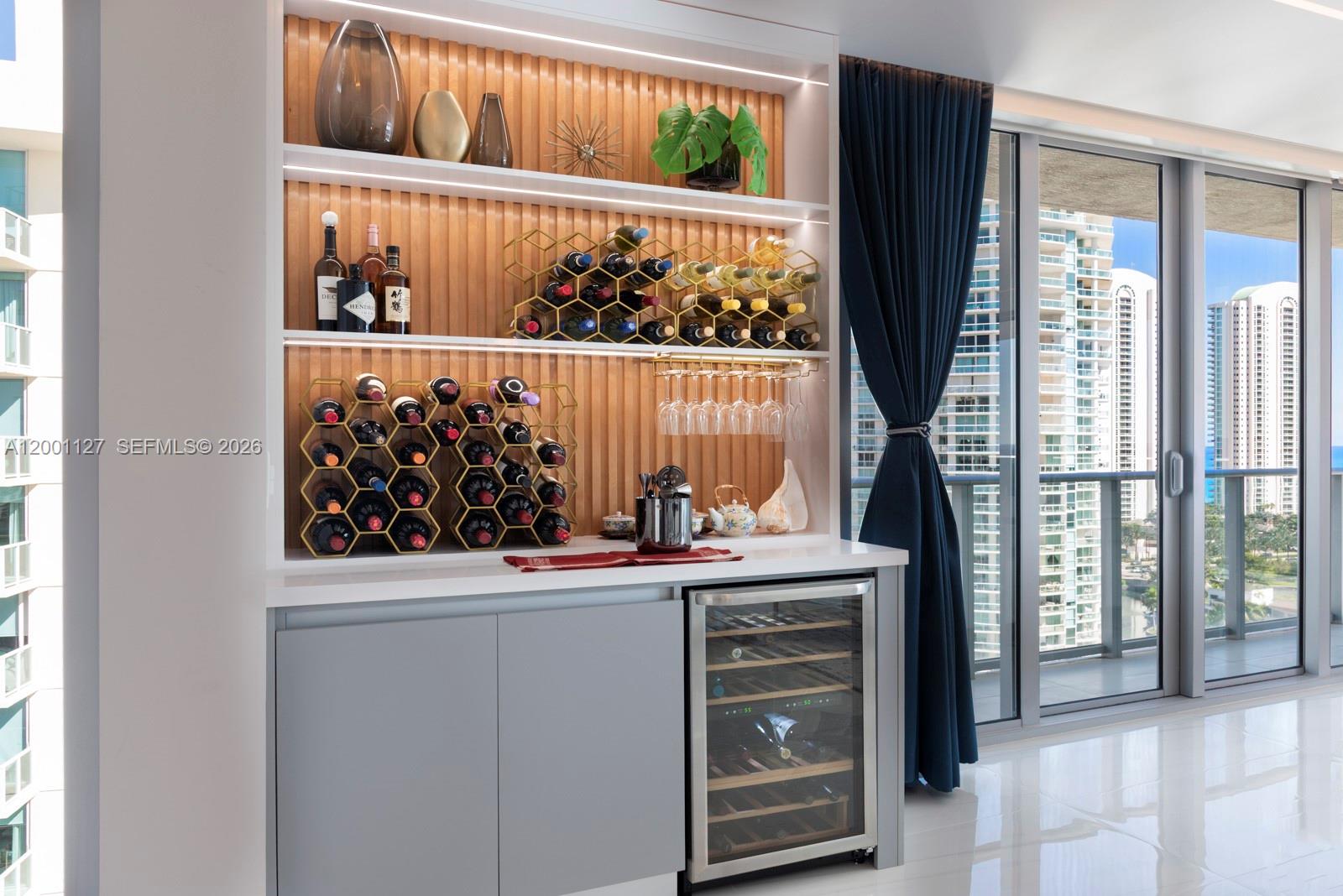 4-1702 3 / 4 1892 sq. ft. $ 2026-04-14 0 Photo