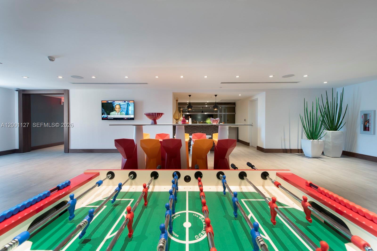 4-1702 3 / 4 1892 sq. ft. $ 2026-04-14 0 Photo