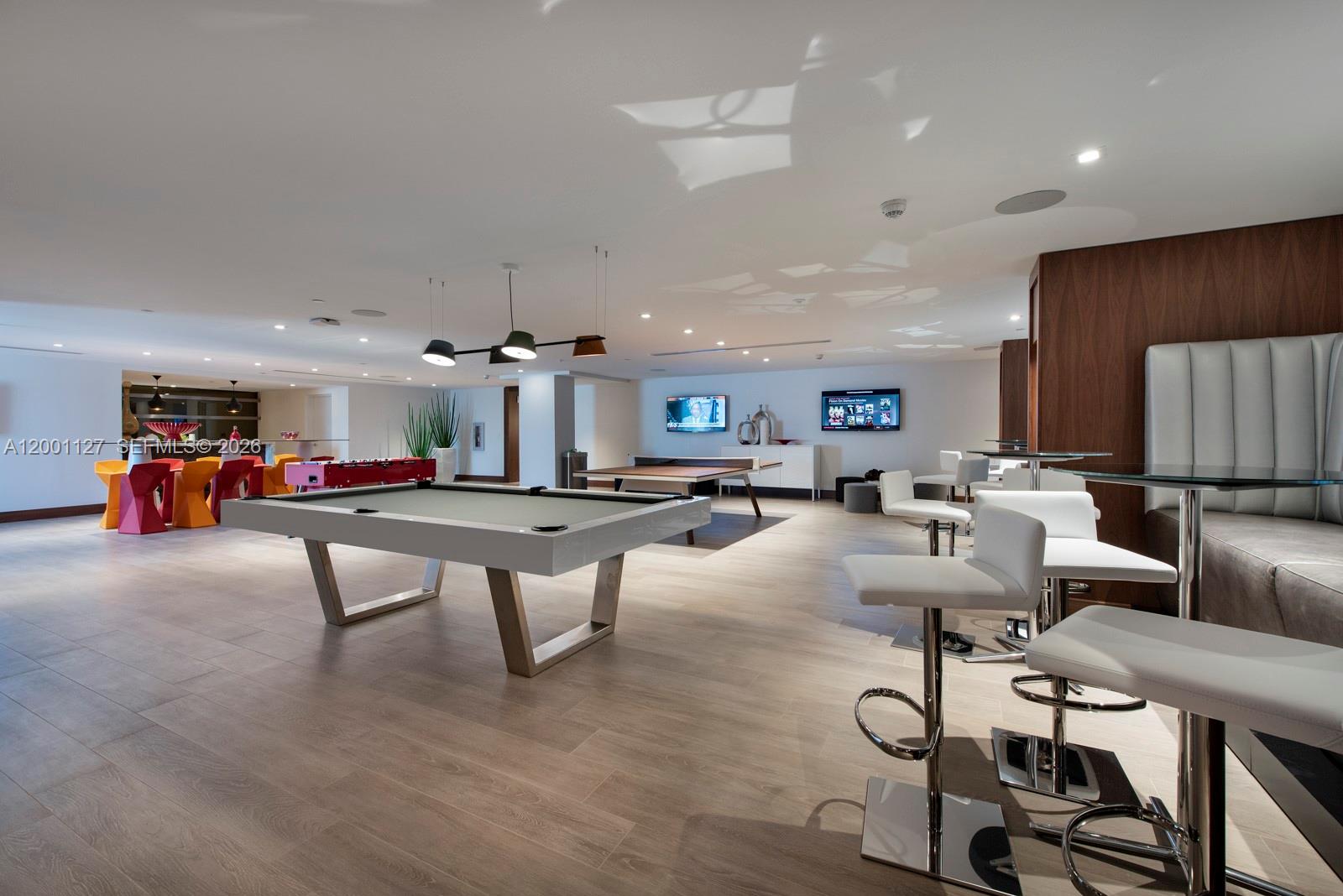 4-1702 3 / 4 1892 sq. ft. $ 2026-04-14 0 Photo