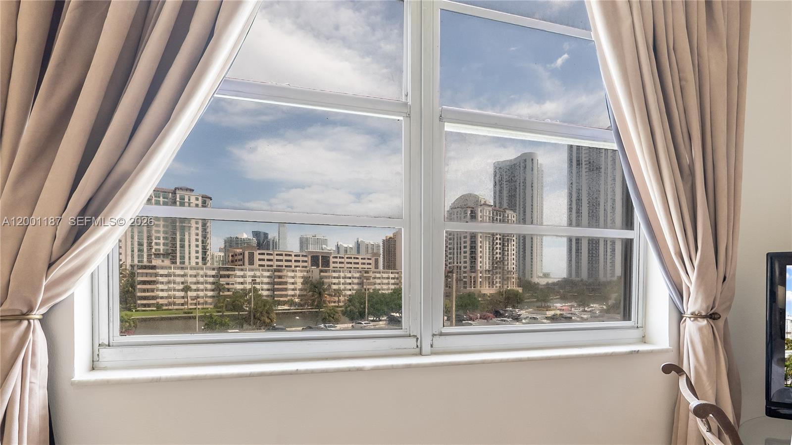 315 2 / 2 1220 sq. ft. $ 2026-05-17 0 Photo