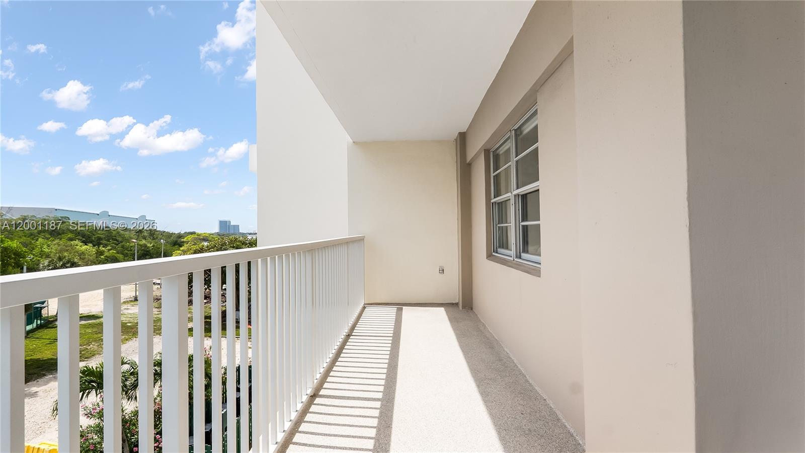 315 2 / 2 1220 sq. ft. $ 2026-05-17 0 Photo