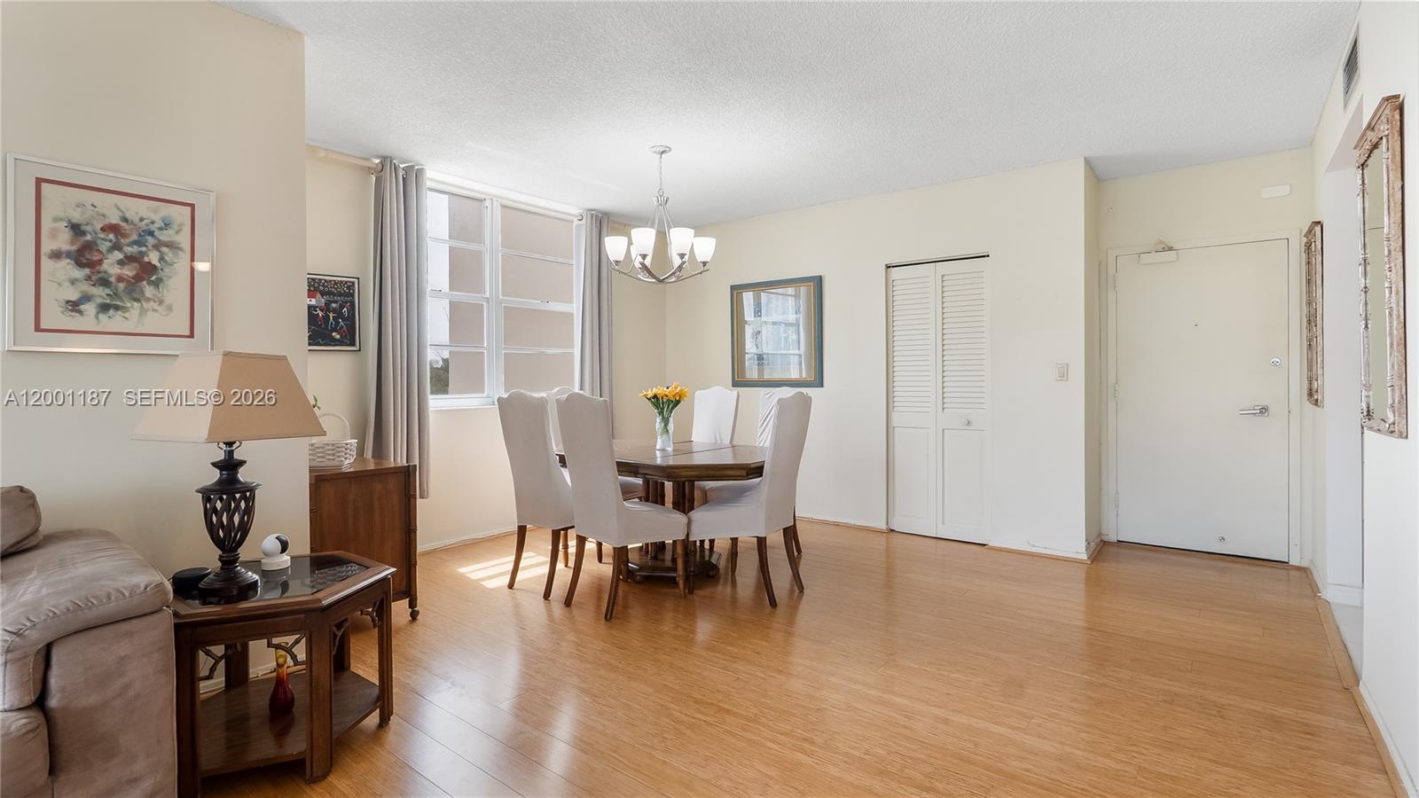 315 2 / 2 1220 sq. ft. $ 2026-05-17 0 Photo