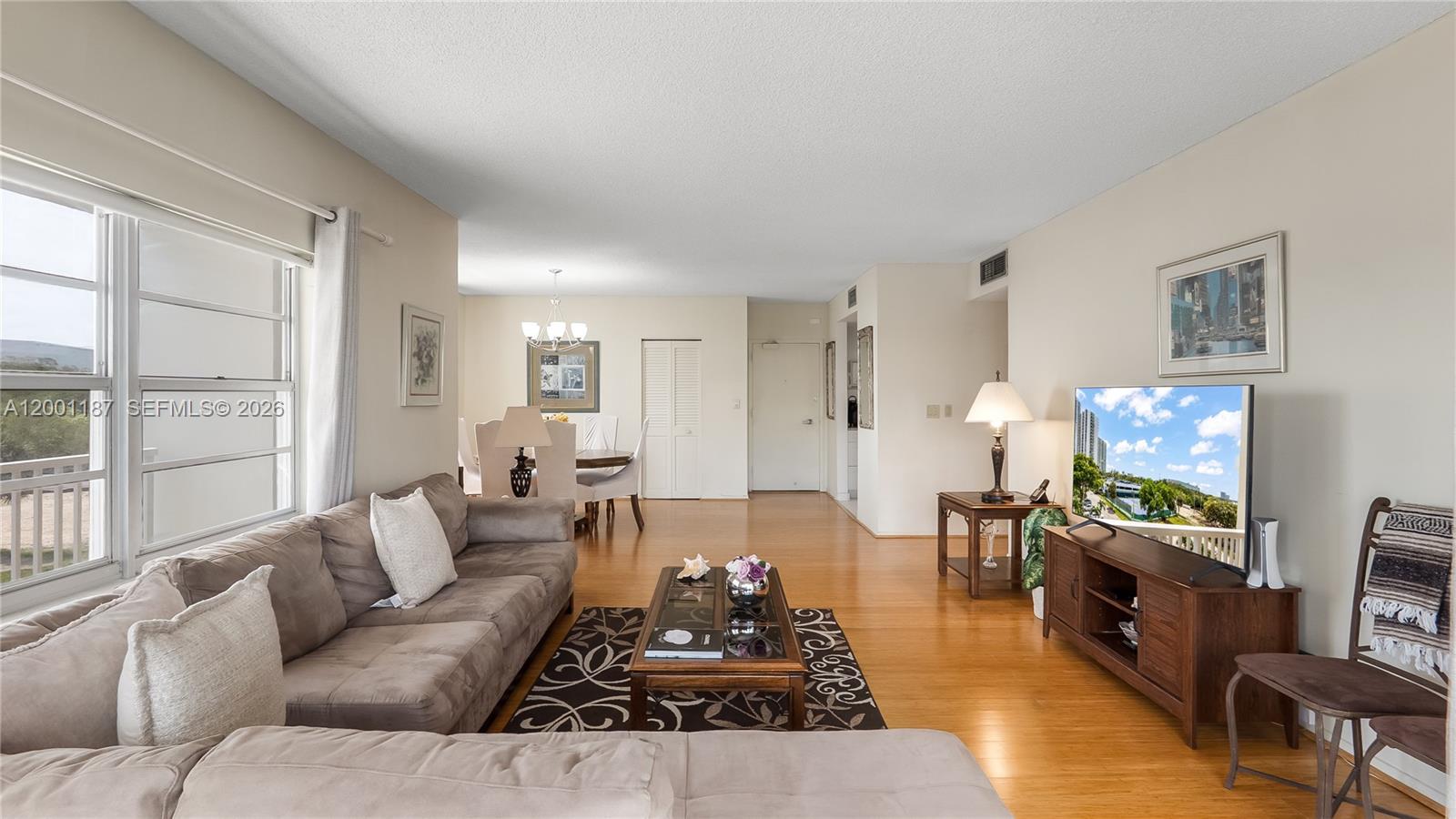 315 2 / 2 1220 sq. ft. $ 2026-05-17 0 Photo