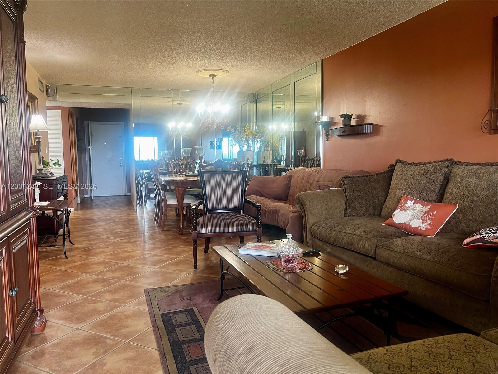 804 2 / 2 1100 sq. ft. $ 2026-04-27 0 foto