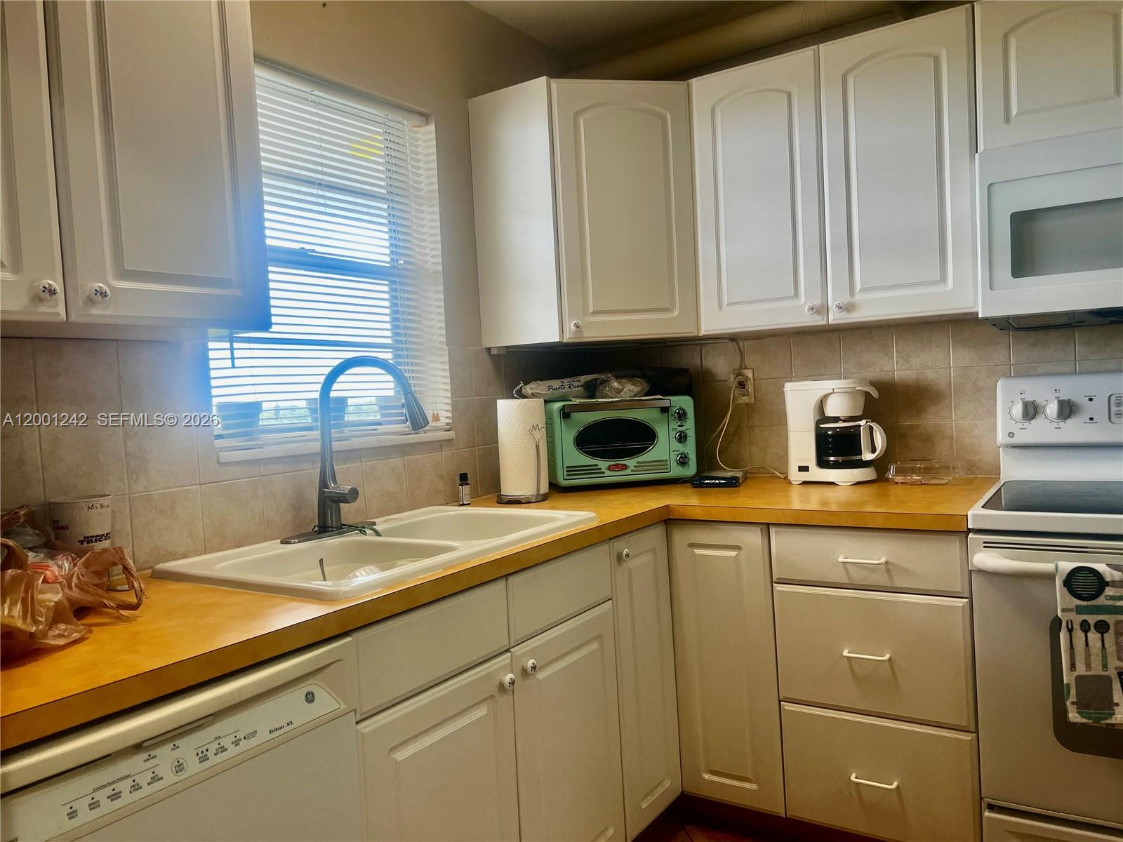 804 2 / 2 1100 sq. ft. $ 2026-04-27 0 foto
