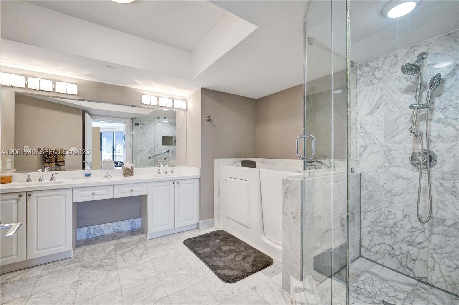 Photo of 3600 Yacht Club Dr  #904, Aventura, Florida, 33180 - 