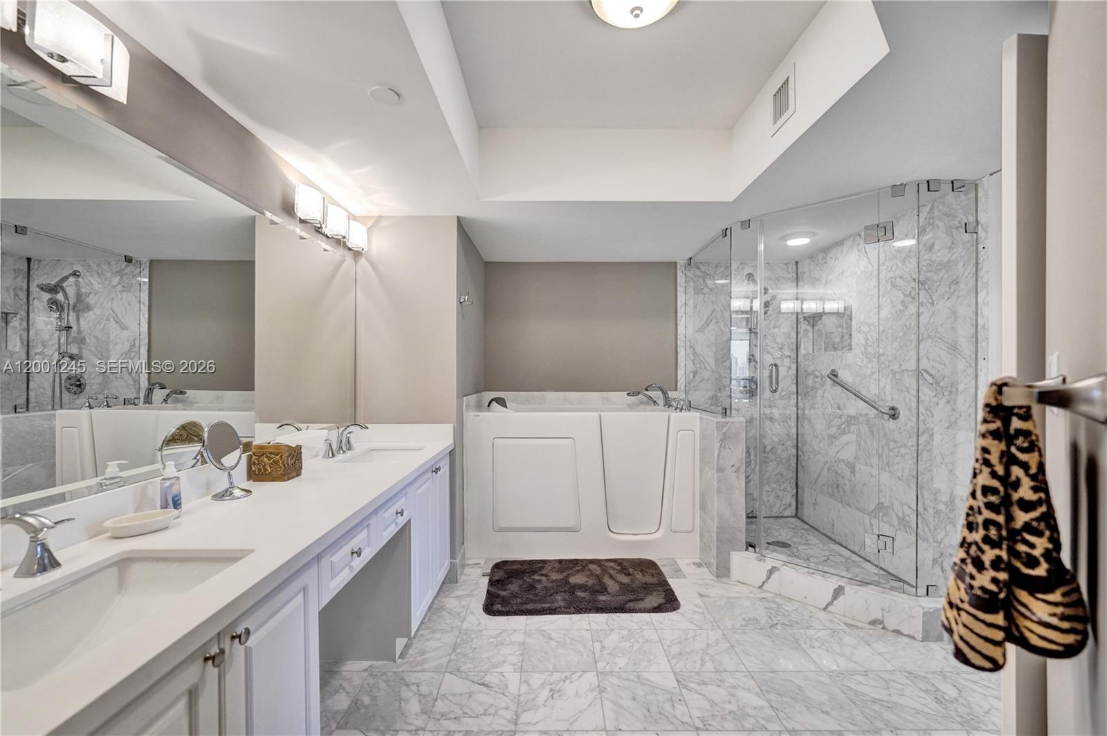 Photo of 3600 Yacht Club Dr  #904, Aventura, Florida, 33180 - 