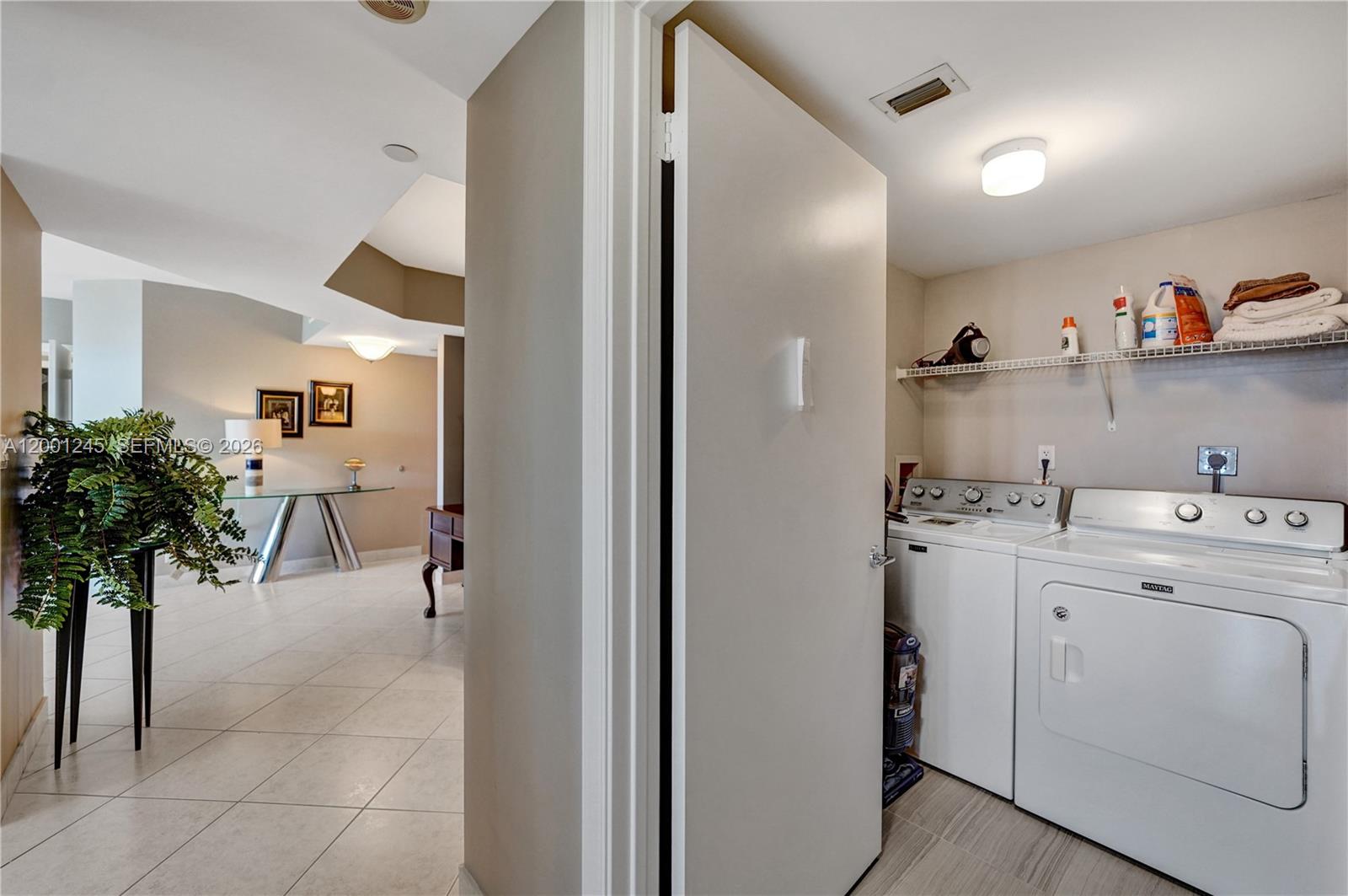 Photo of 3600 Yacht Club Dr  #904, Aventura, Florida, 33180 - 