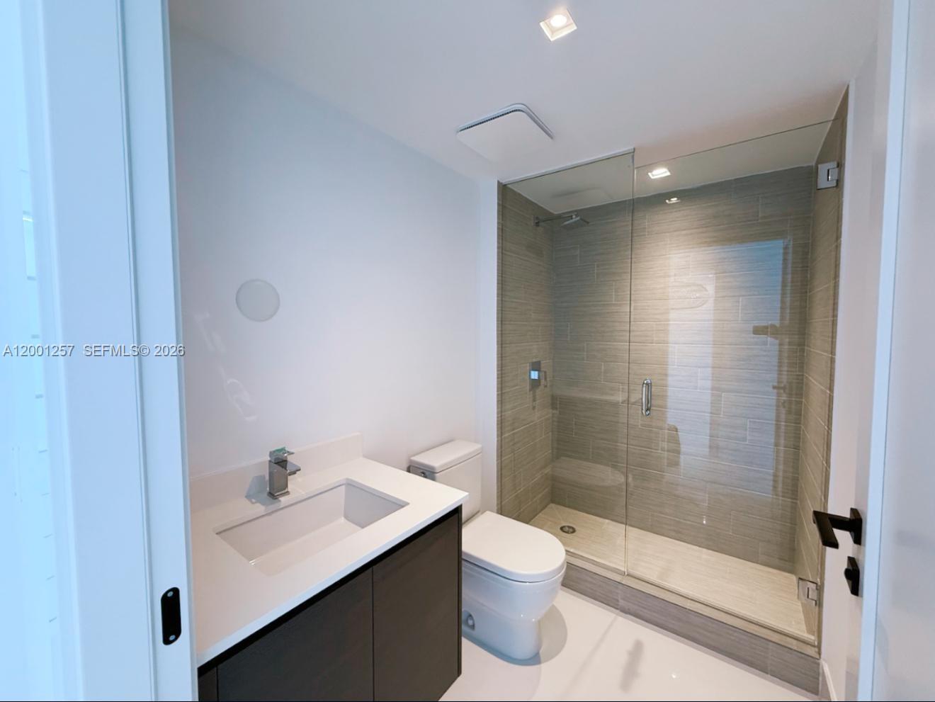 5-1405 2 / 3 1541 sq. ft. $ 2026-04-15 0 Photo