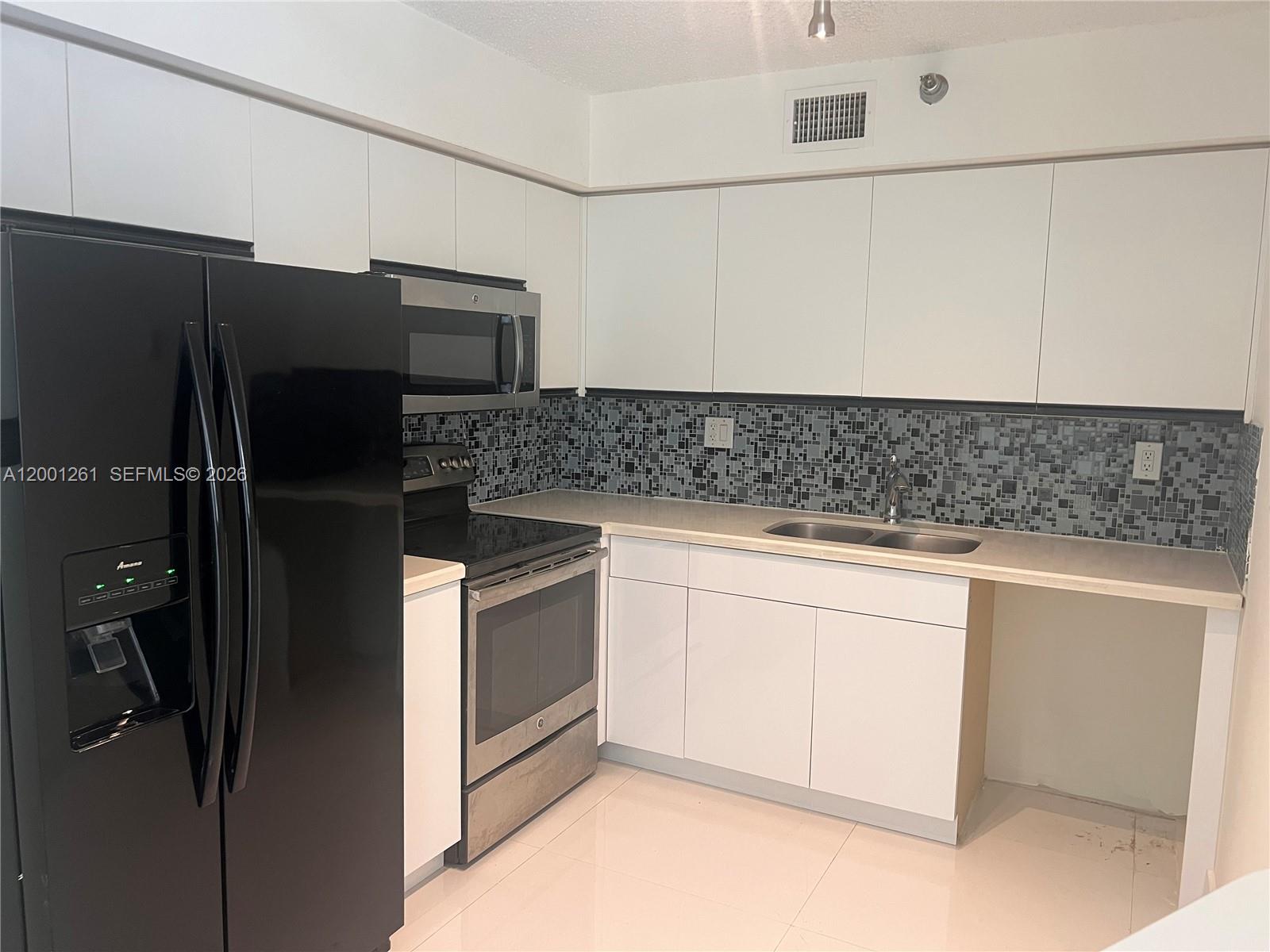 Photo of 3400 192nd St  #303, Aventura, Florida, 33180 - 