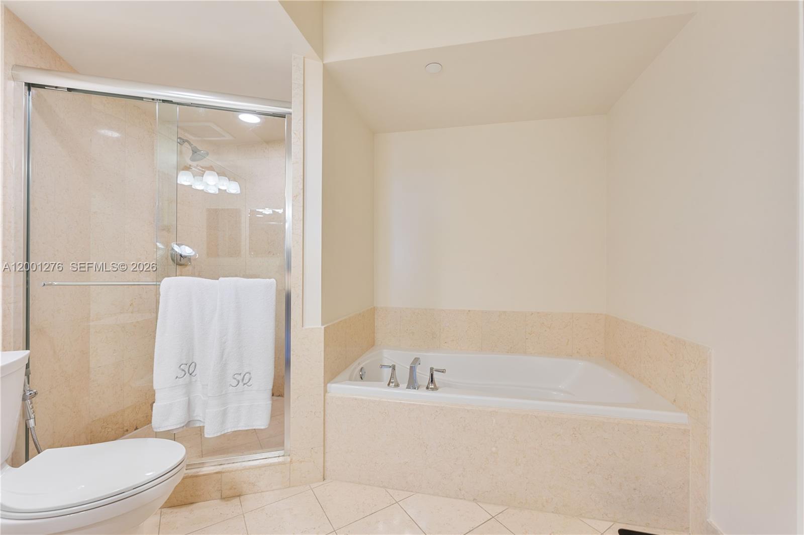 Photo of 20000 Country Club Dr  #610, Aventura, Florida, 33180 - 