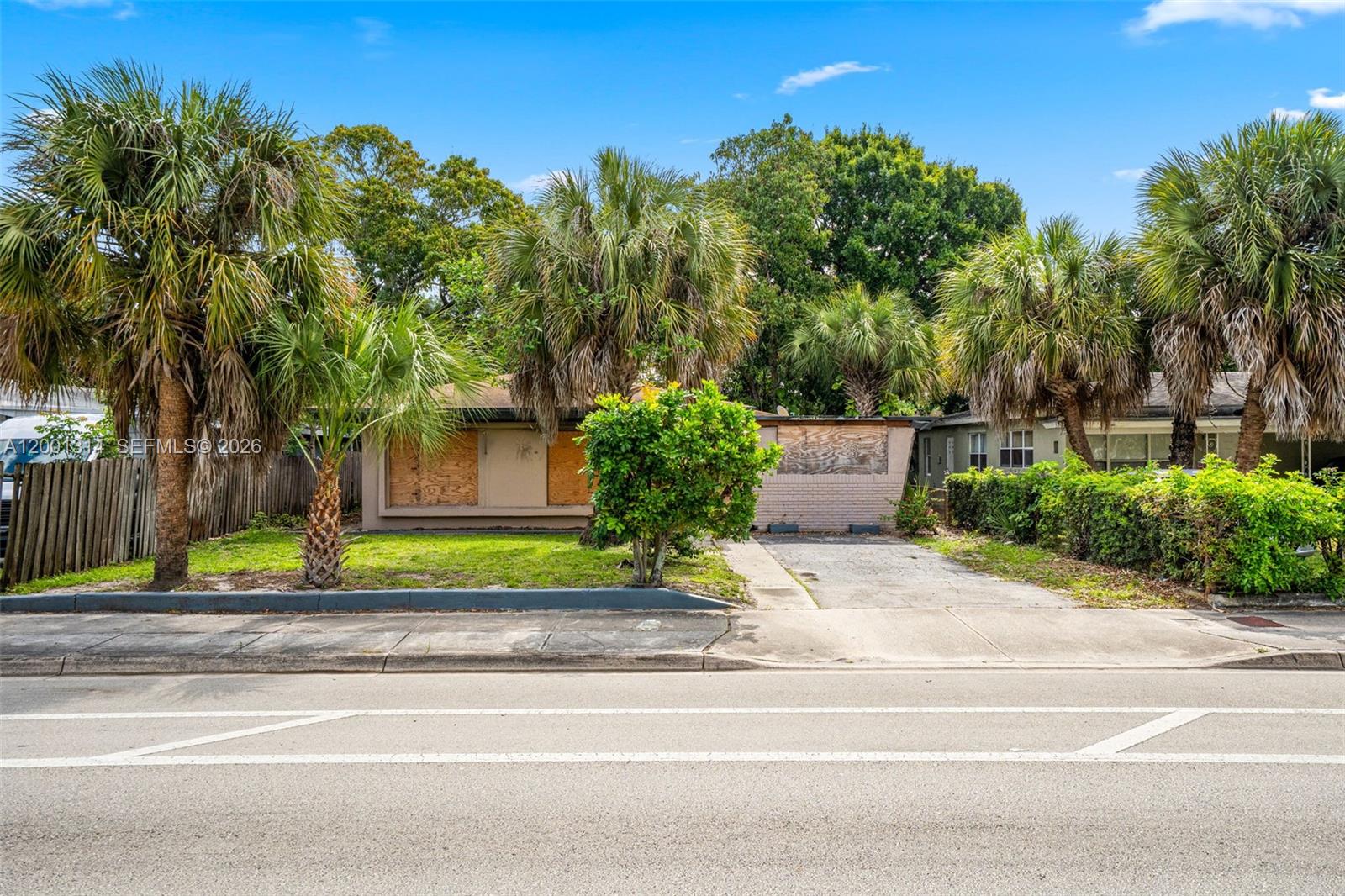   /   sq. ft. $ 2026-04-15 0 Photo